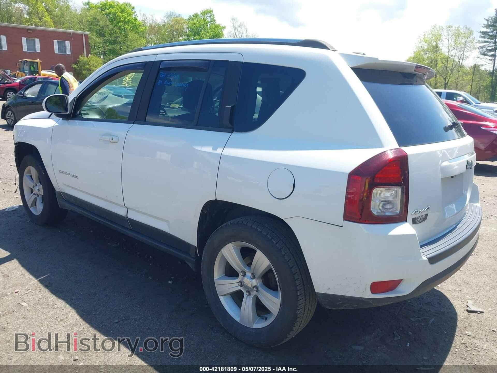 2014 JEEP COMPASS - VIN: 1C4NJDEB5ED802774 - Photo 3
