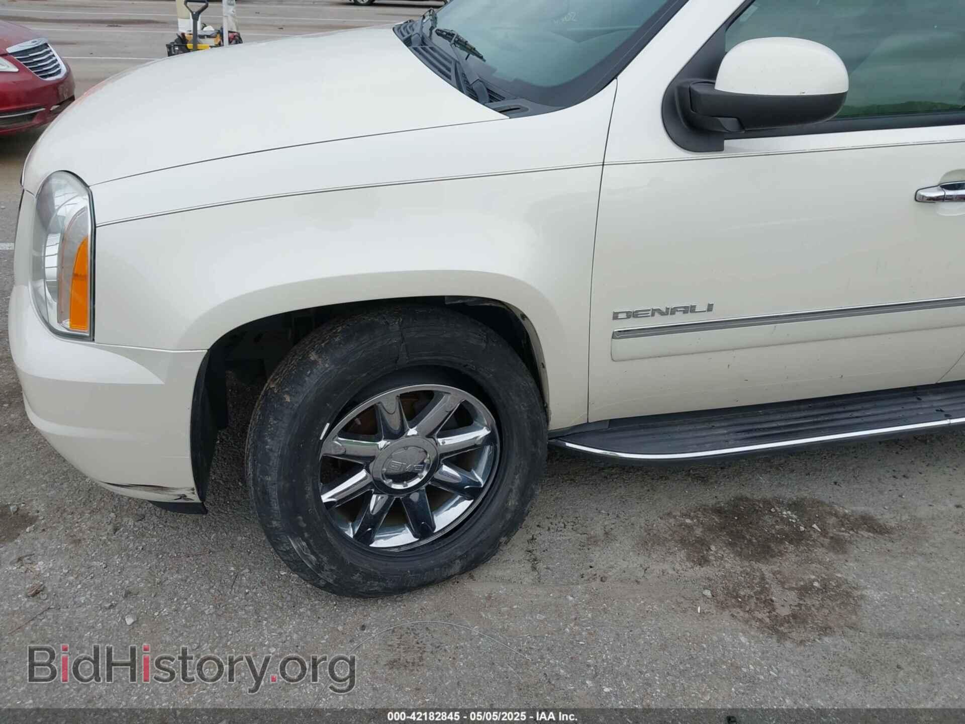 2013 GMC YUKON - VIN: 1GKS2EEF4DR358429 - Photo 6