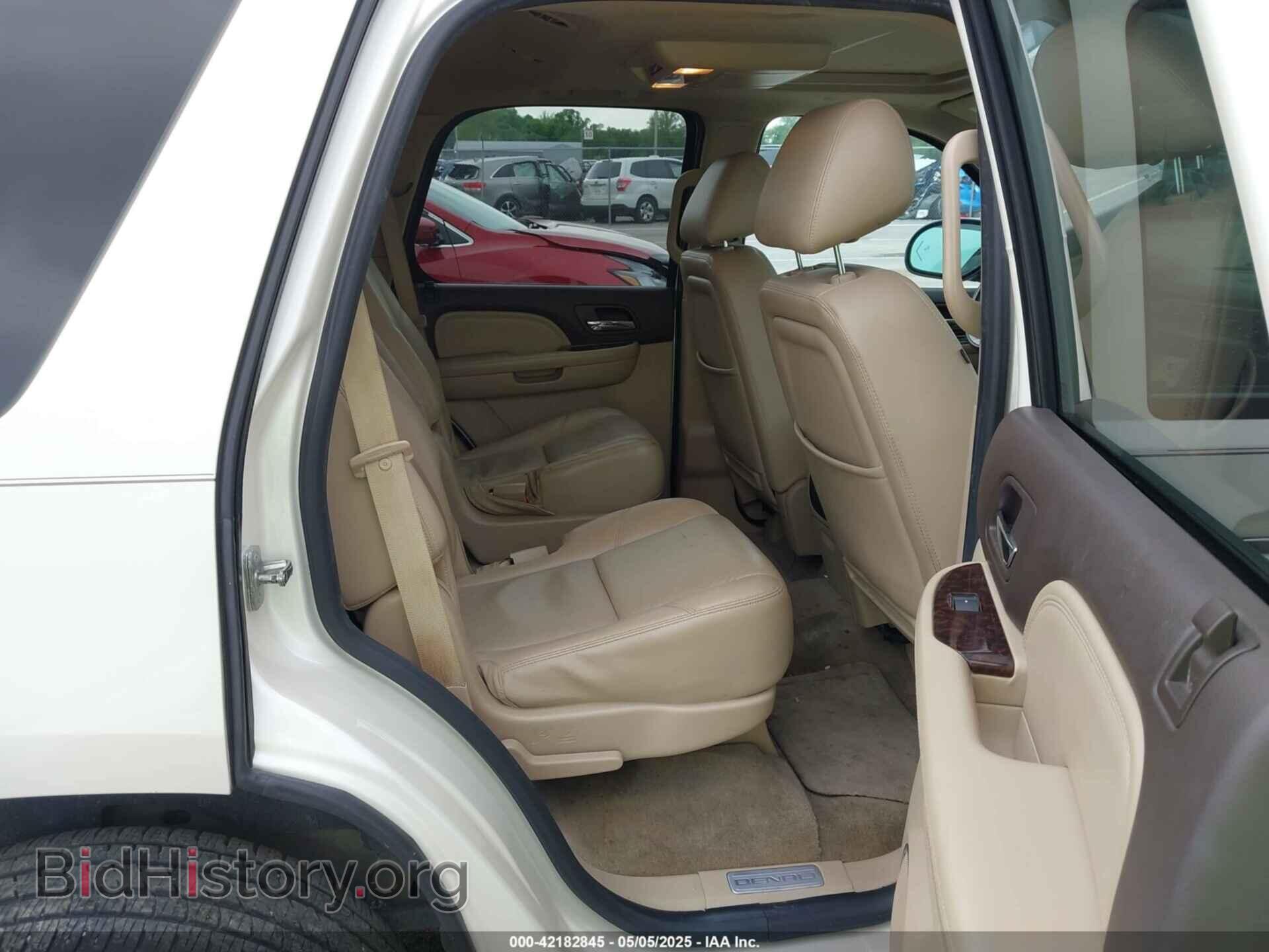 2013 GMC YUKON - VIN: 1GKS2EEF4DR358429 - Photo 8