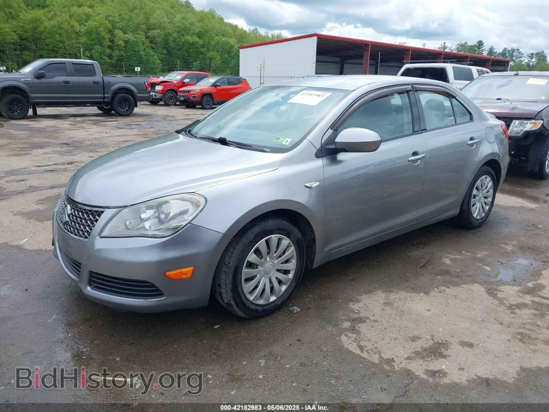 2011 SUZUKI KIZASHI - VIN: JS2RF9A13B6110080 - Photo 2