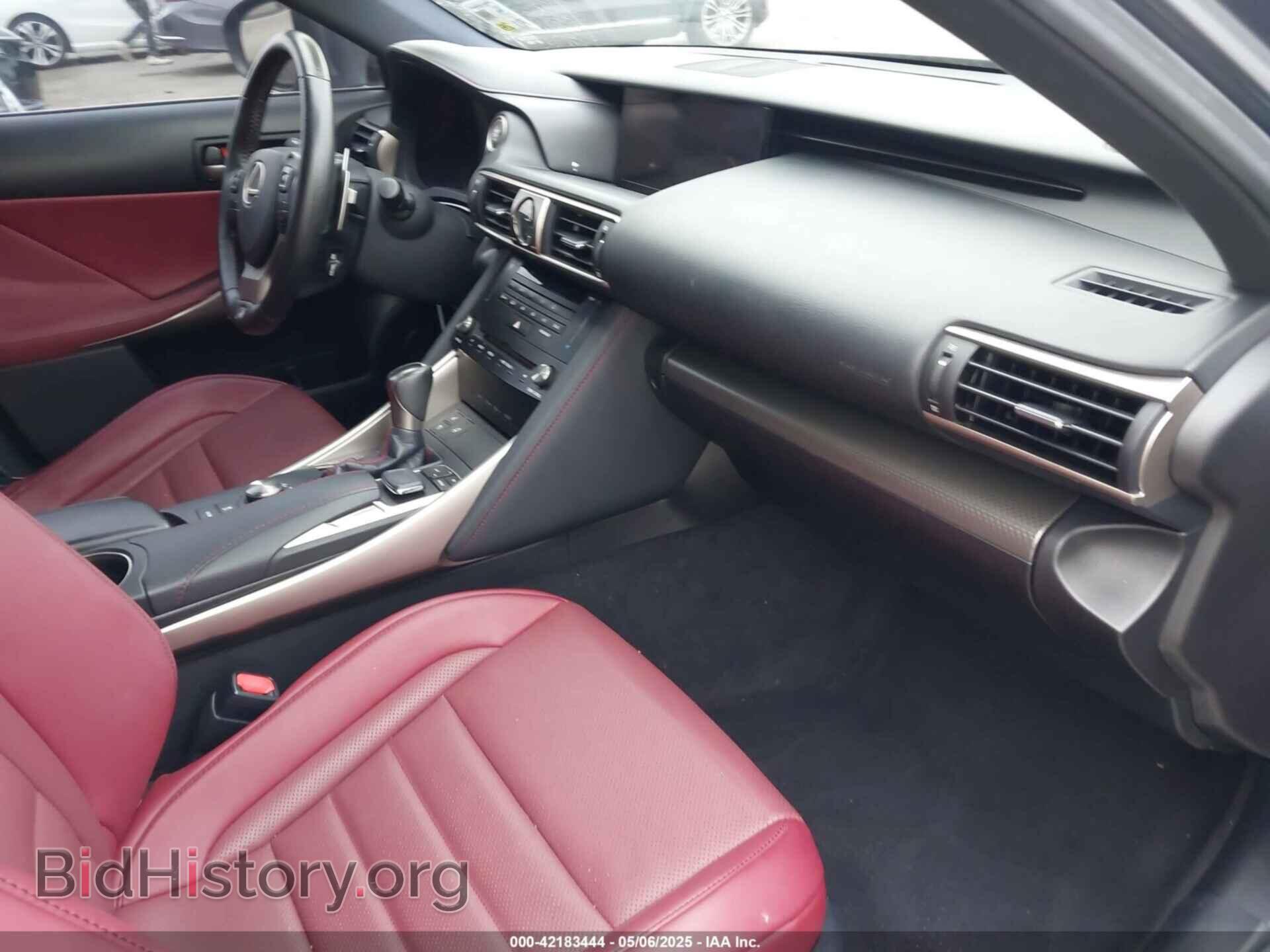 2018 LEXUS IS 300 - VIN: JTHC81D2XJ5026860 - Фото 5