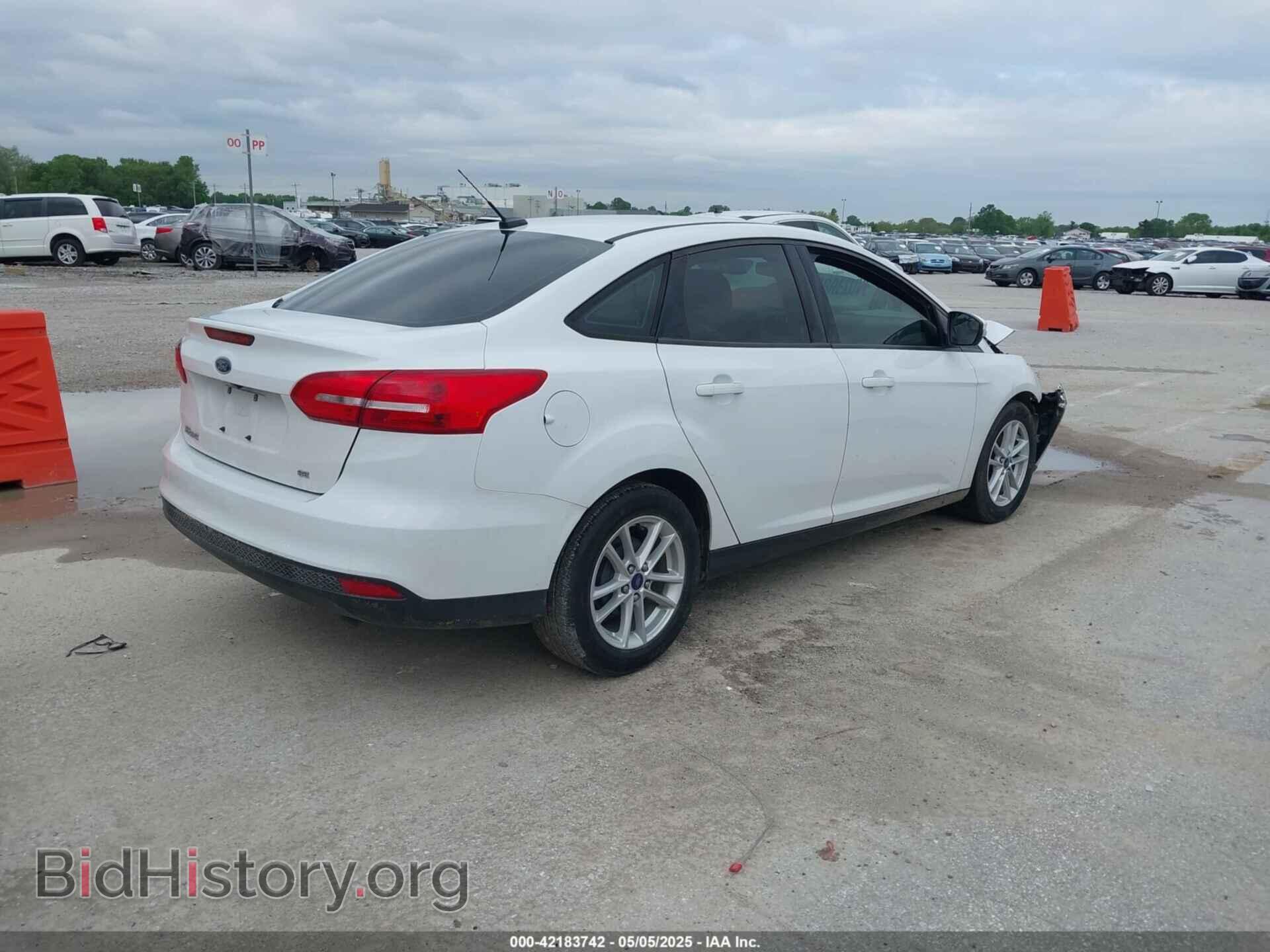 2017 FORD FOCUS - VIN: 1FADP3F2XHL291050 - Фото 4