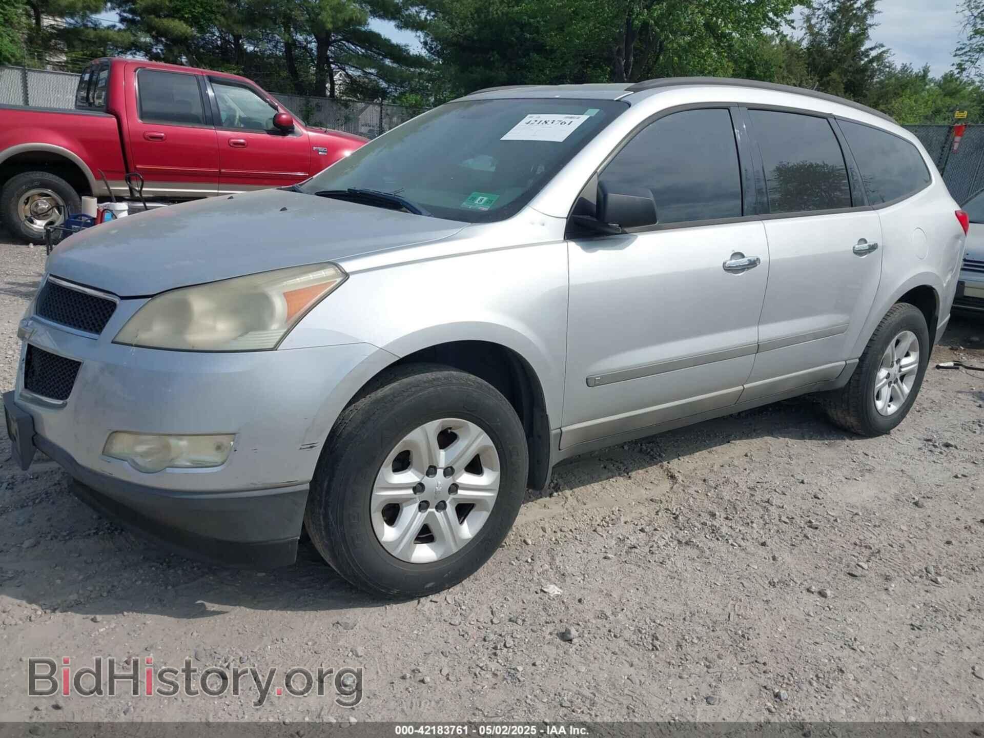 2009 CHEVROLET TRAVERSE - VIN: 1GNER13D49S176218 - Фото 2