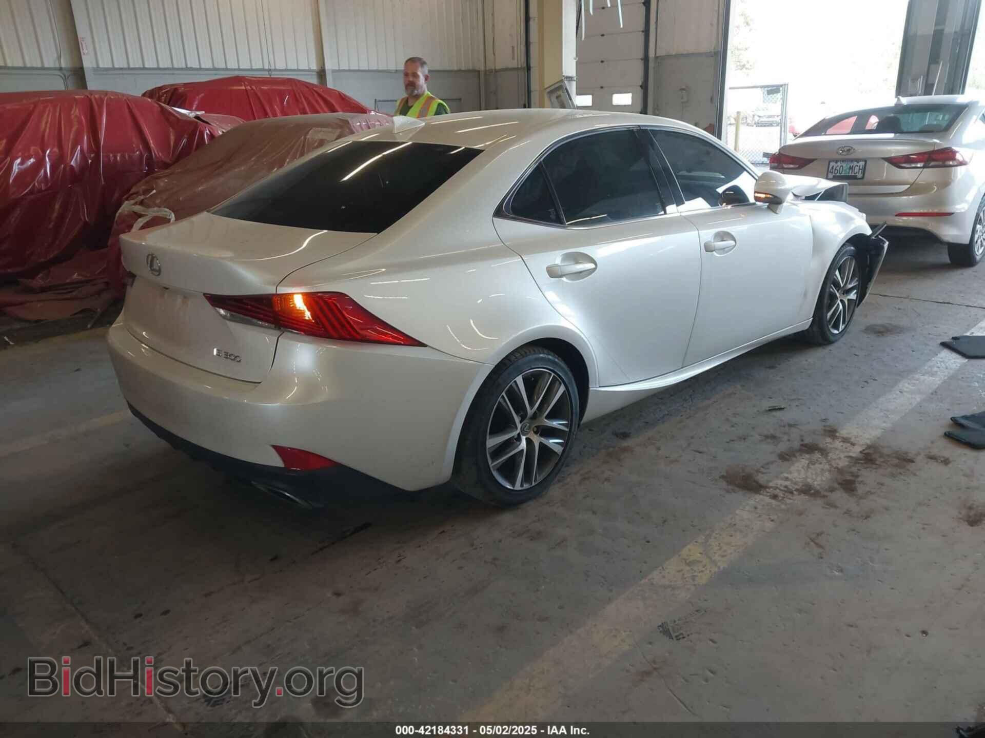 2020 LEXUS IS 300 - VIN: JTHAA1D27L5108964 - Фото 4