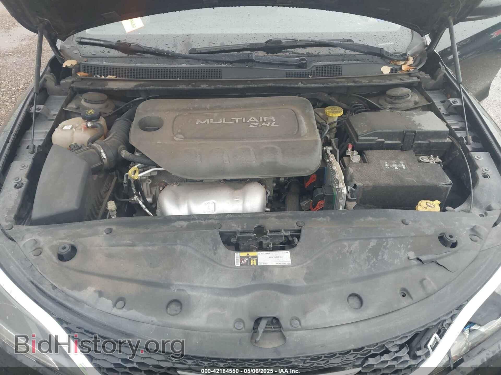 2016 CHRYSLER 200 - VIN: 1C3CCCAB9GN144329 - Фото 10