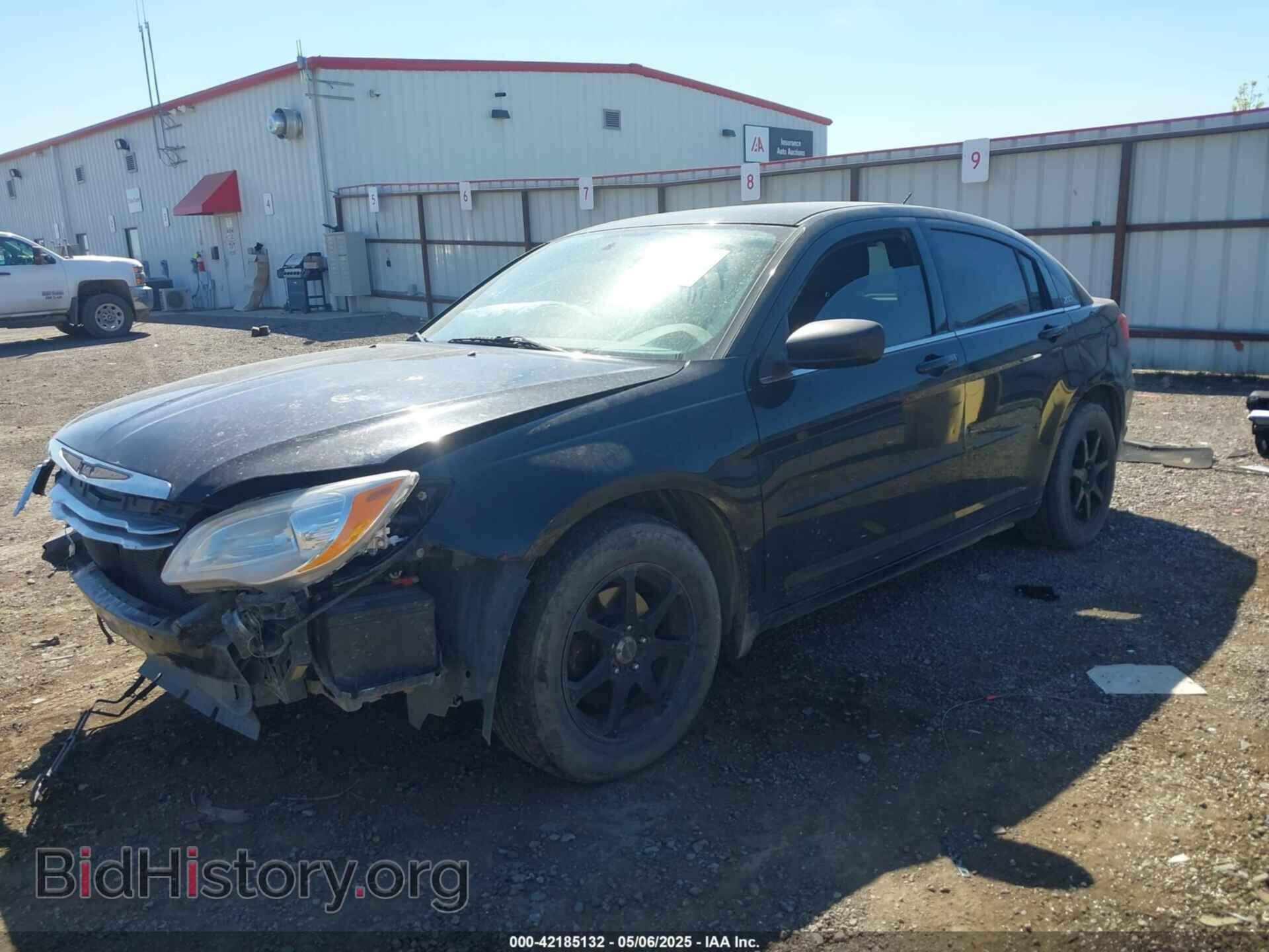 2012 CHRYSLER 200 - VIN: 1C3CCBAG4CN316489 - Фото 2