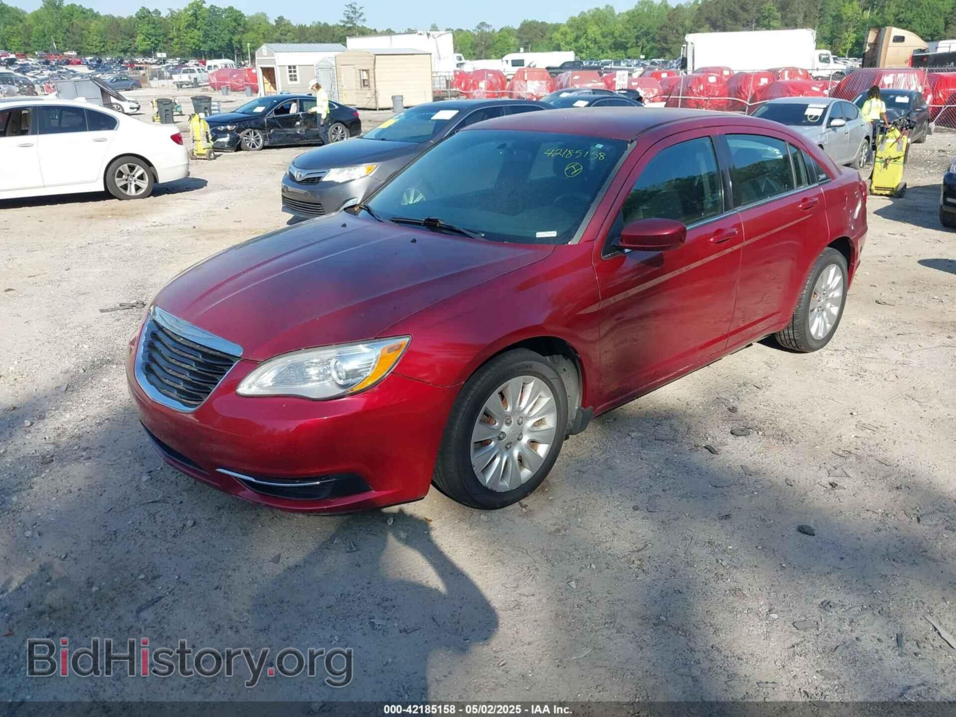 2014 CHRYSLER 200 - VIN: 1C3CCBAB2EN212963 - Photo 2
