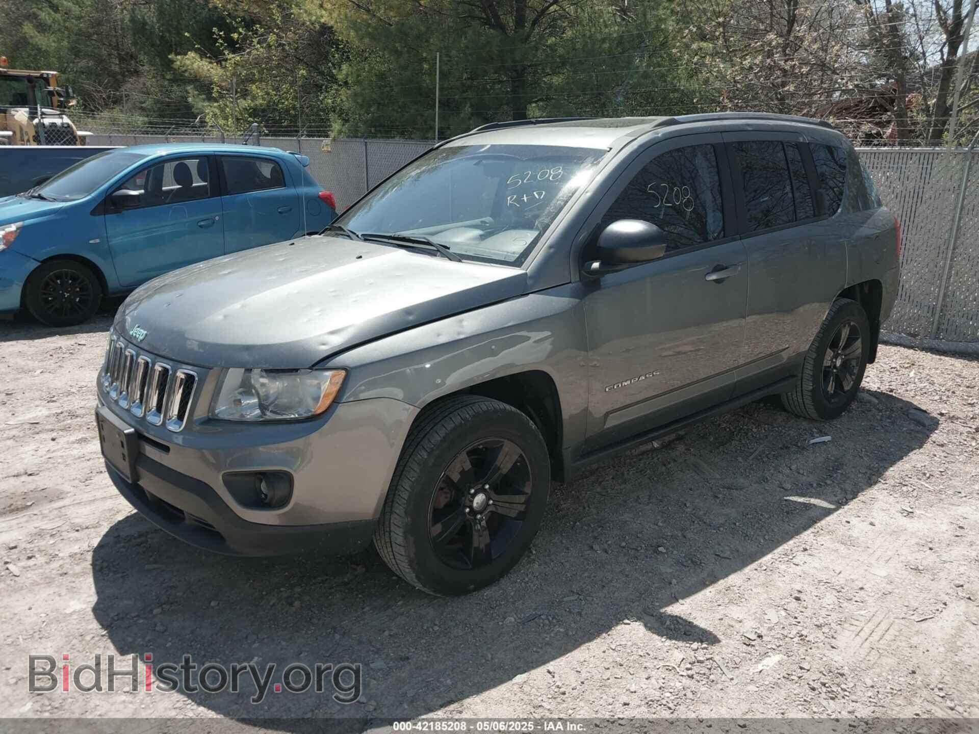 2012 JEEP COMPASS - VIN: 1C4NJDEB3CD675701 - Photo 2