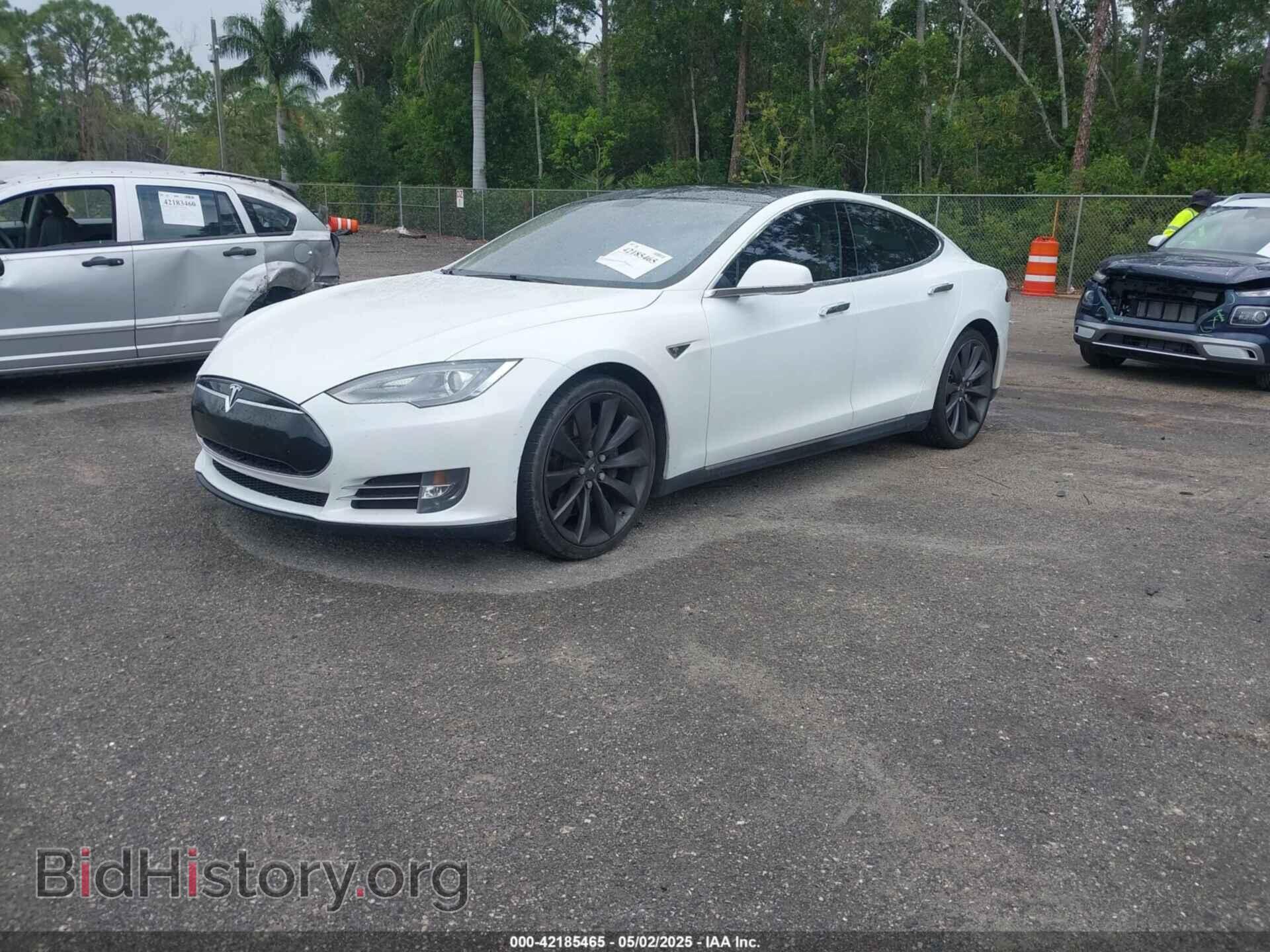 2013 TESLA MODEL S - VIN: 5YJSA1DP9DFP04076 - Фото 2