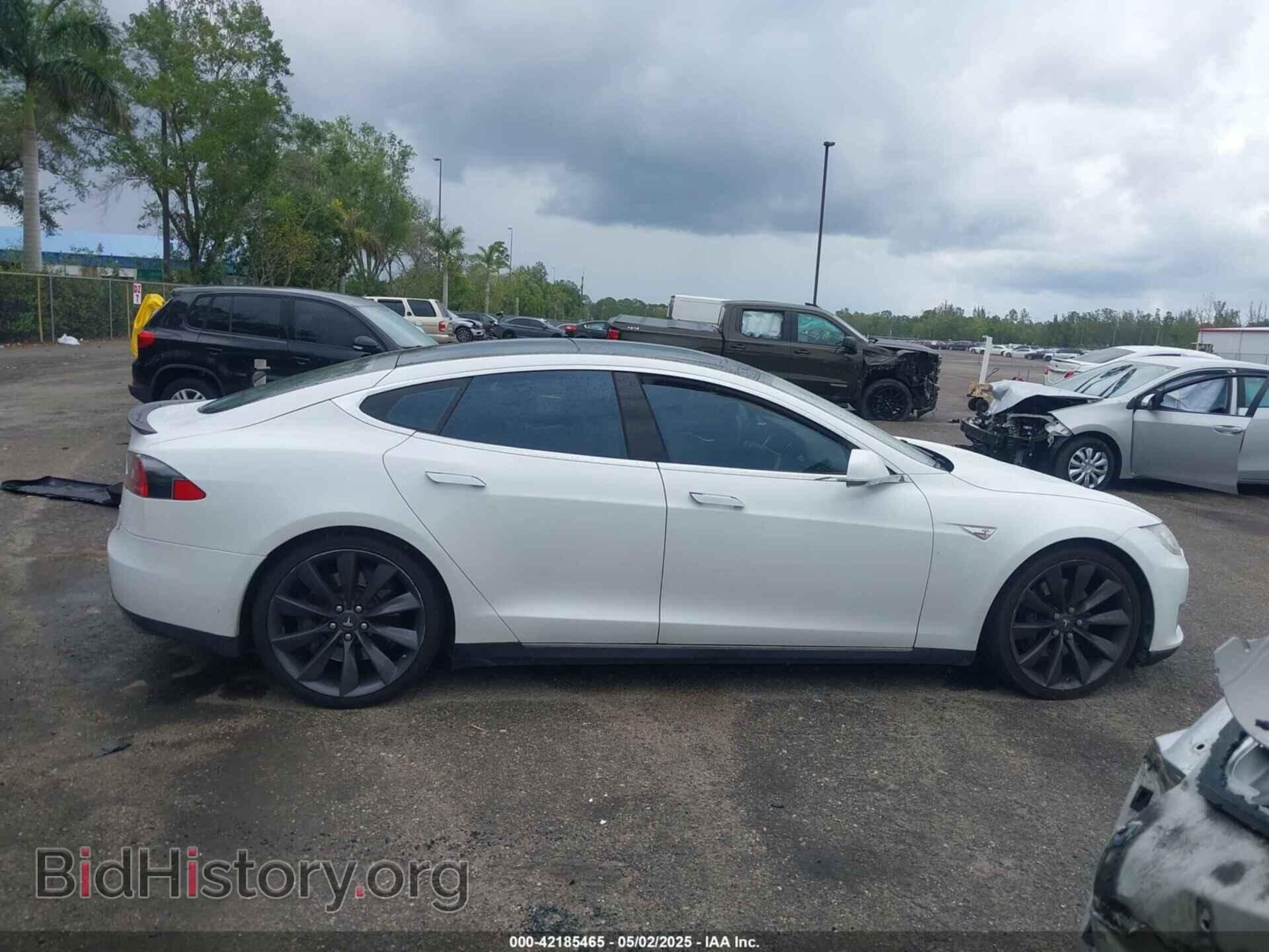 2013 TESLA MODEL S - VIN: 5YJSA1DP9DFP04076 - Фото 13