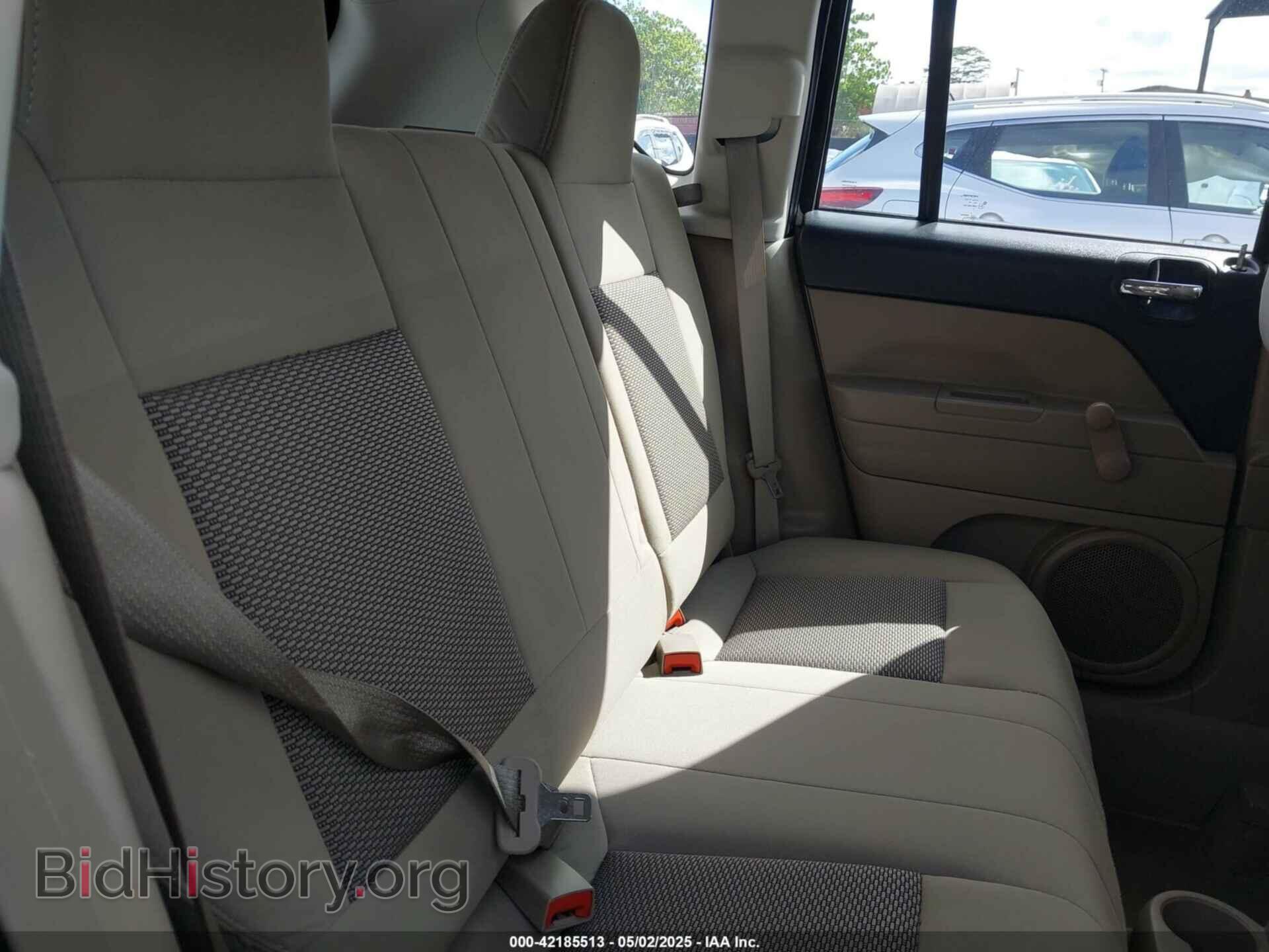 2010 JEEP COMPASS - VIN: 1J4NT4FB6AD504926 - Фото 8