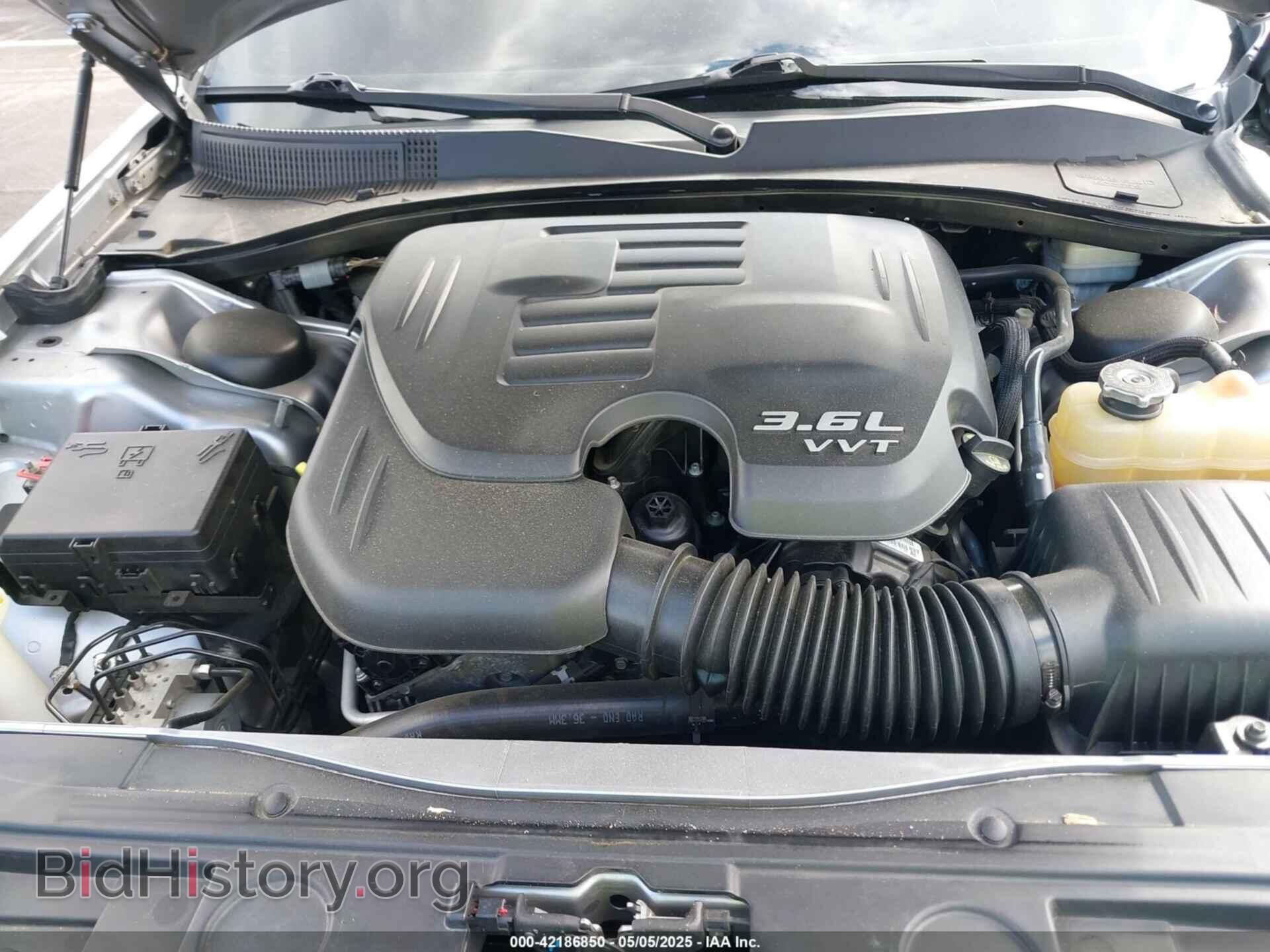 2015 CHRYSLER 300 - VIN: 2C3CCABG2FH899201 - Фото 10