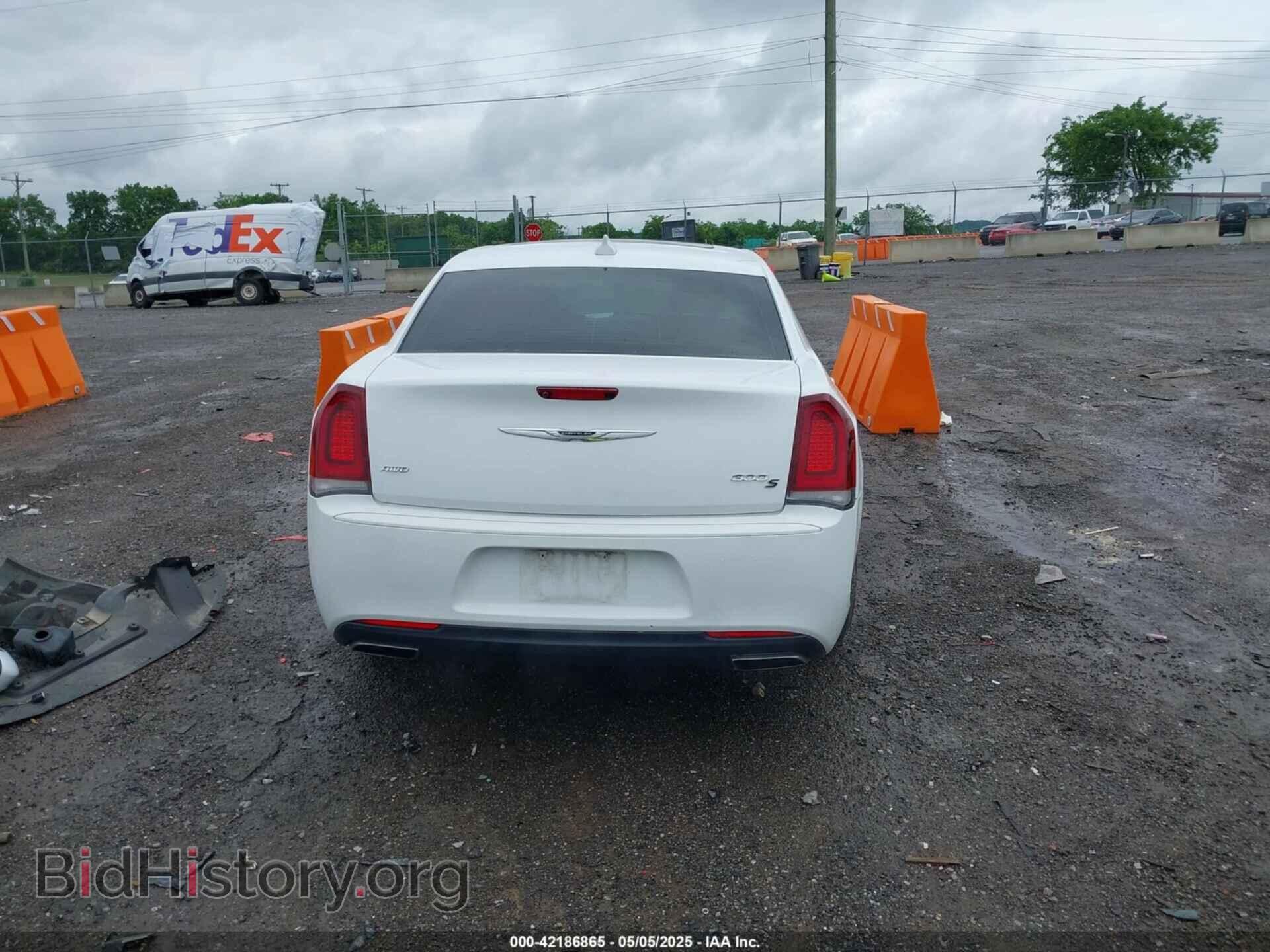 2017 CHRYSLER 300 - VIN: 2C3CCAGG9HH539001 - Фото 17
