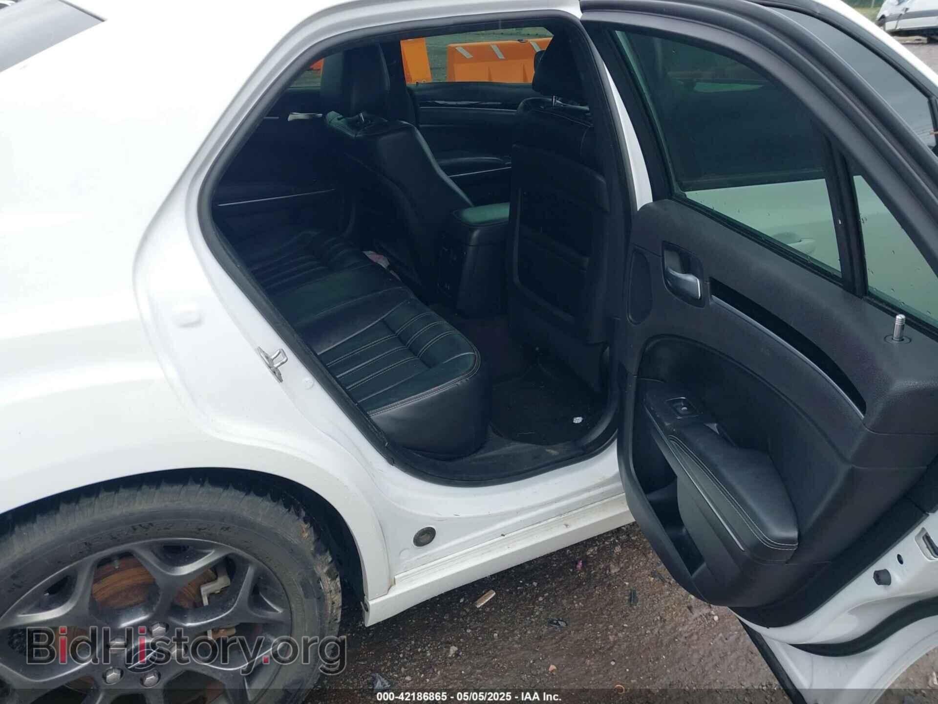 2017 CHRYSLER 300 - VIN: 2C3CCAGG9HH539001 - Фото 8