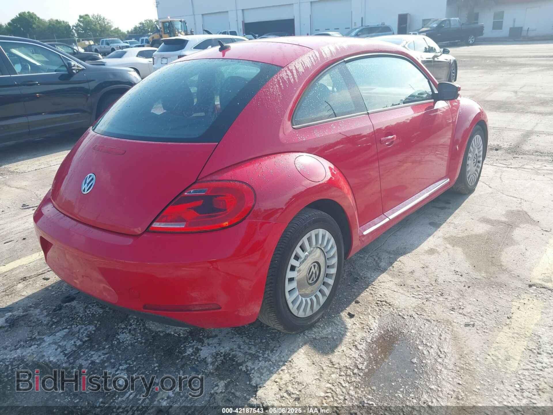 2013 VOLKSWAGEN BEETLE - VIN: 3VWJX7AT4DM672158 - Фото 4