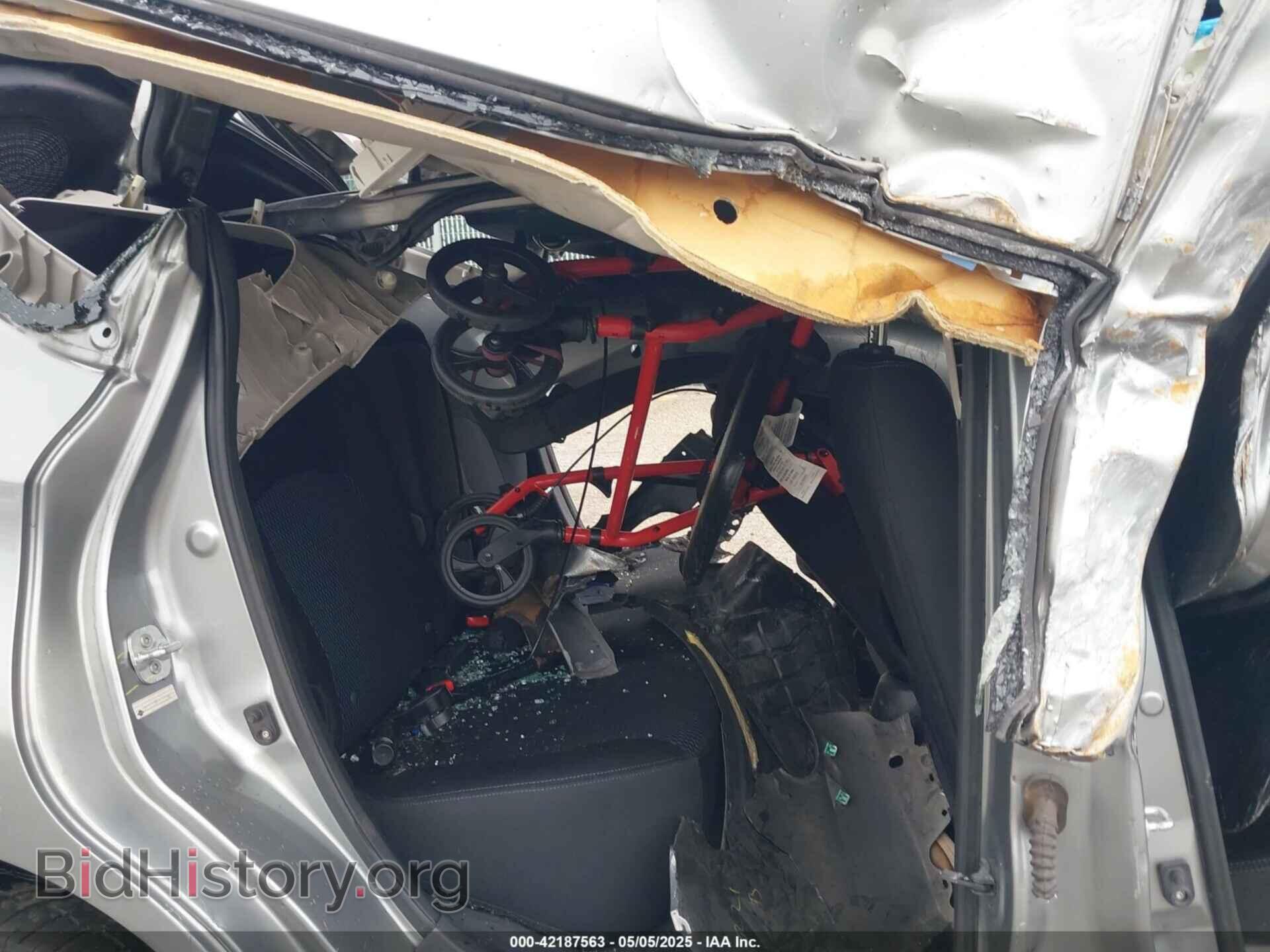 2014 NISSAN VERSA NOTE - VIN: 3N1CE2CP7EL373942 - Photo 8