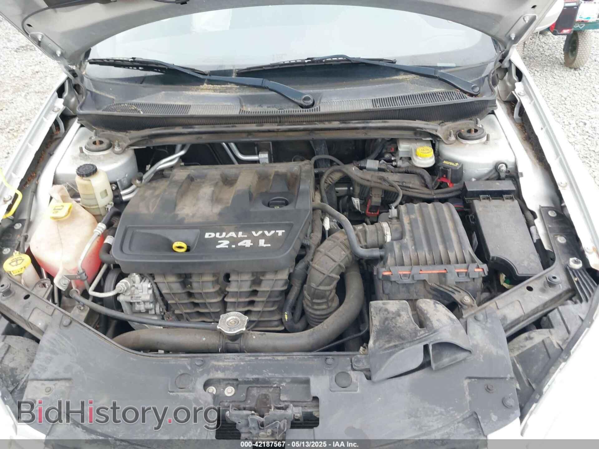 2011 CHRYSLER 200 - VIN: 1C3BC4FB2BN553758 - Фото 10