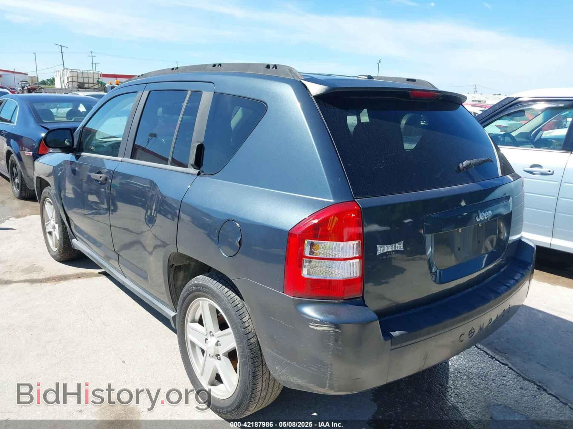 2007 JEEP COMPASS - VIN: 1J8FT47097D256079 - Фото 3