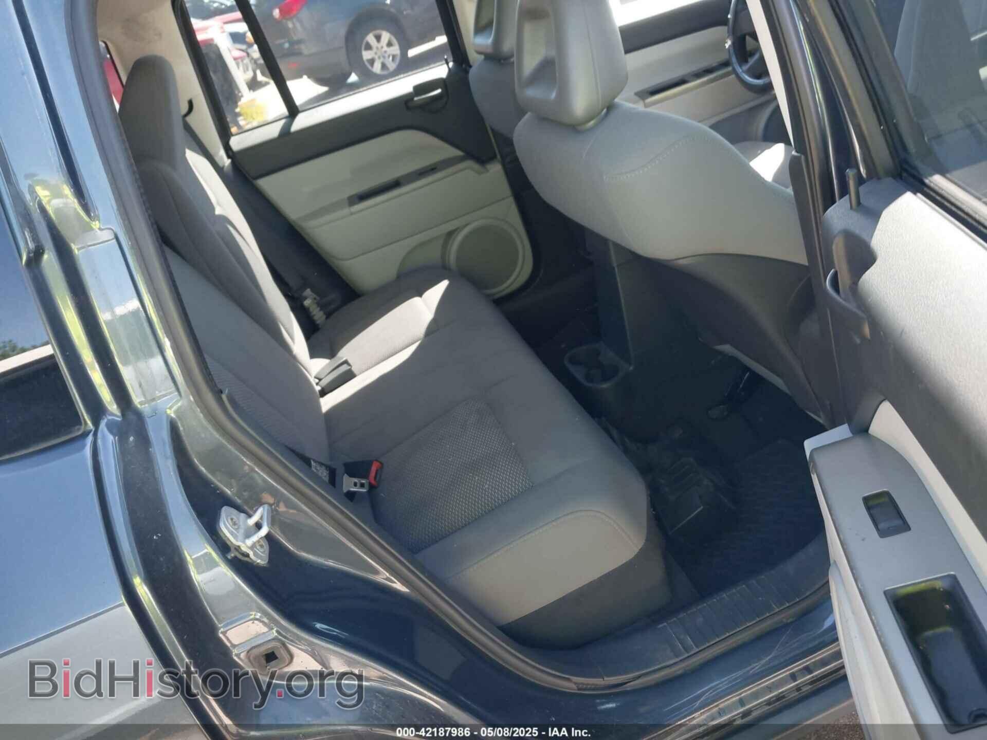 2007 JEEP COMPASS - VIN: 1J8FT47097D256079 - Фото 8