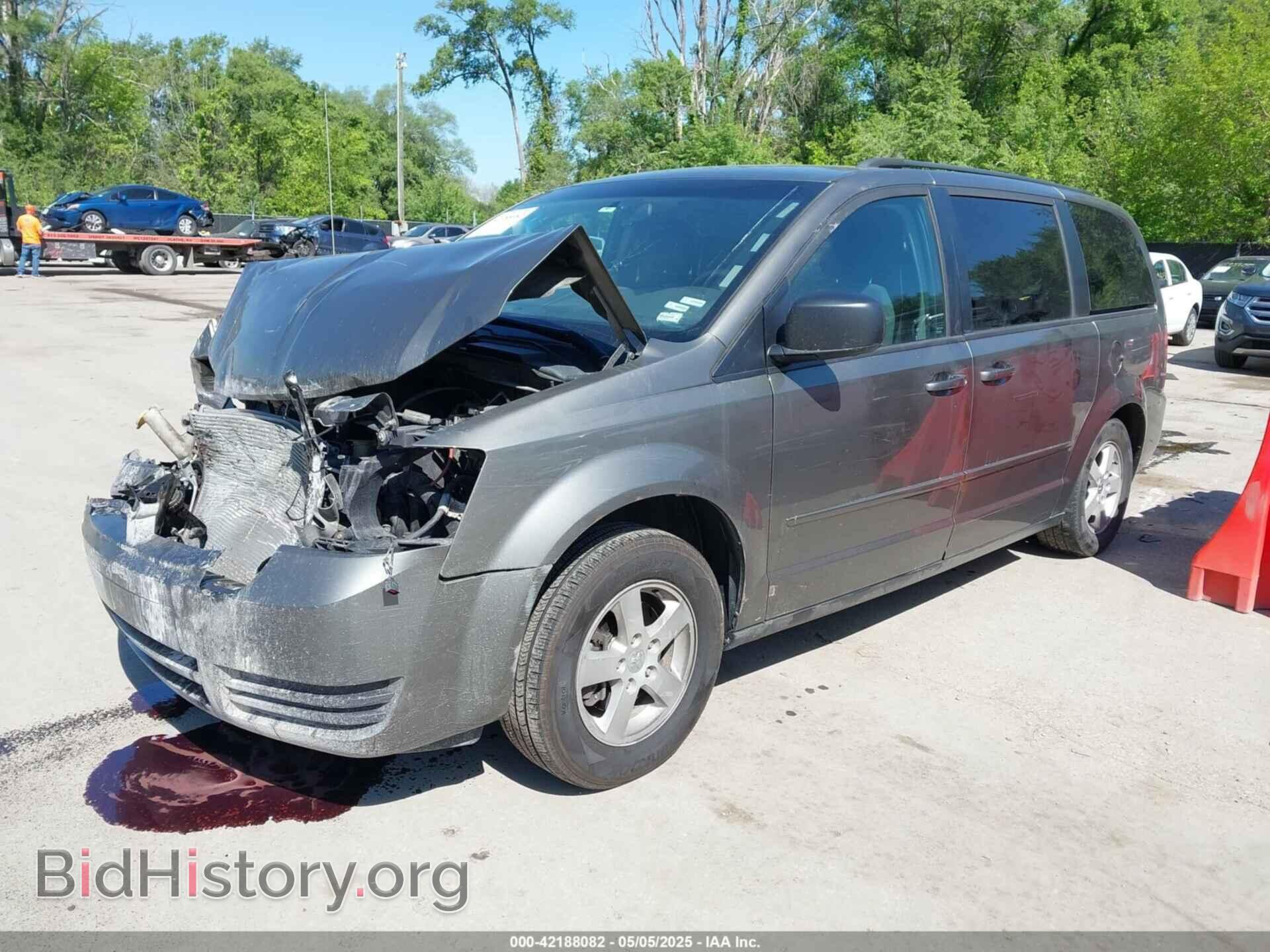 2010 DODGE GRAND CARAVAN - VIN: 2D4RN3D12AR389862 - Фото 2