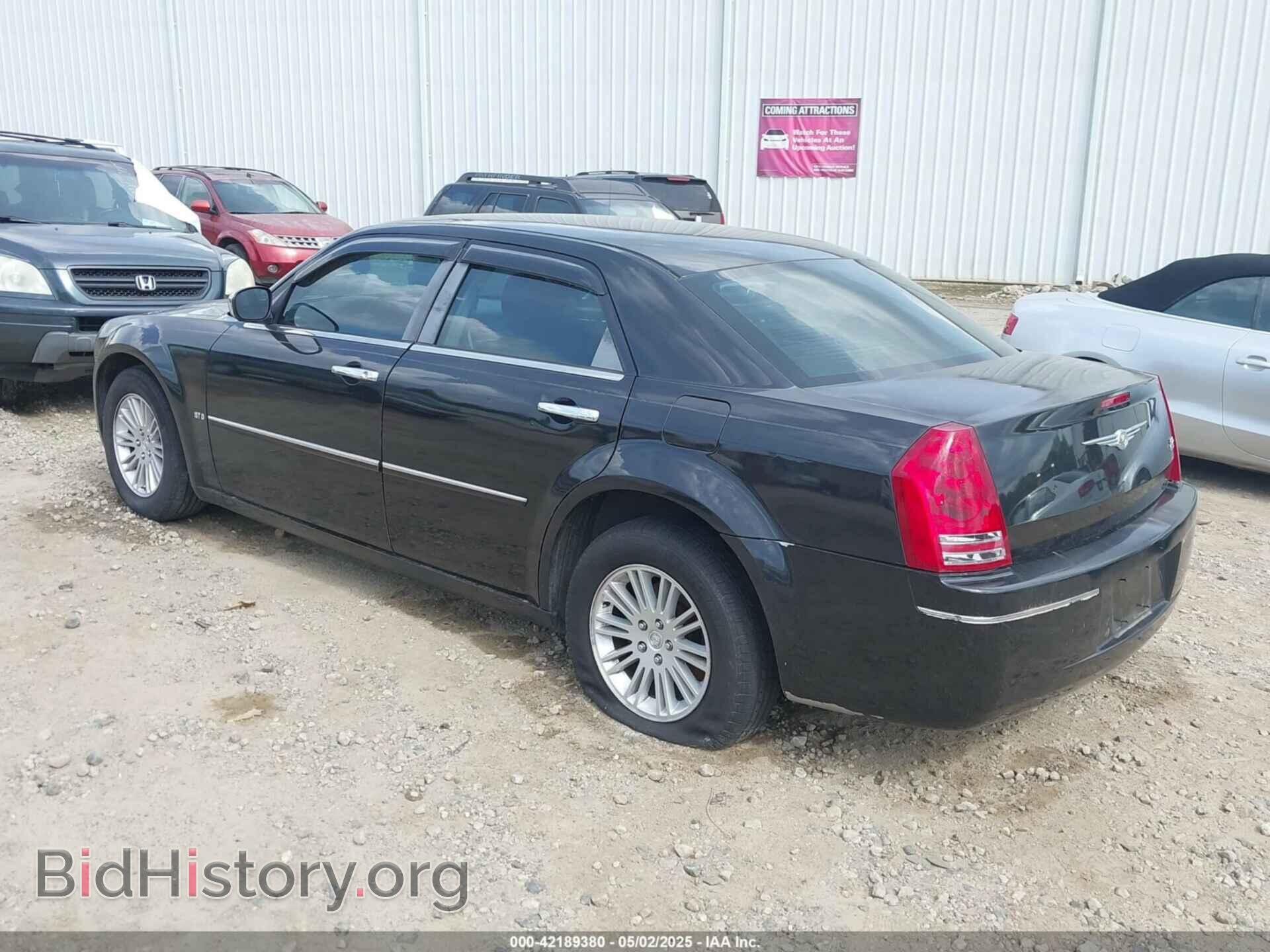 2010 CHRYSLER 300 - VIN: 2C3CA4CD9AH251410 - Фото 3