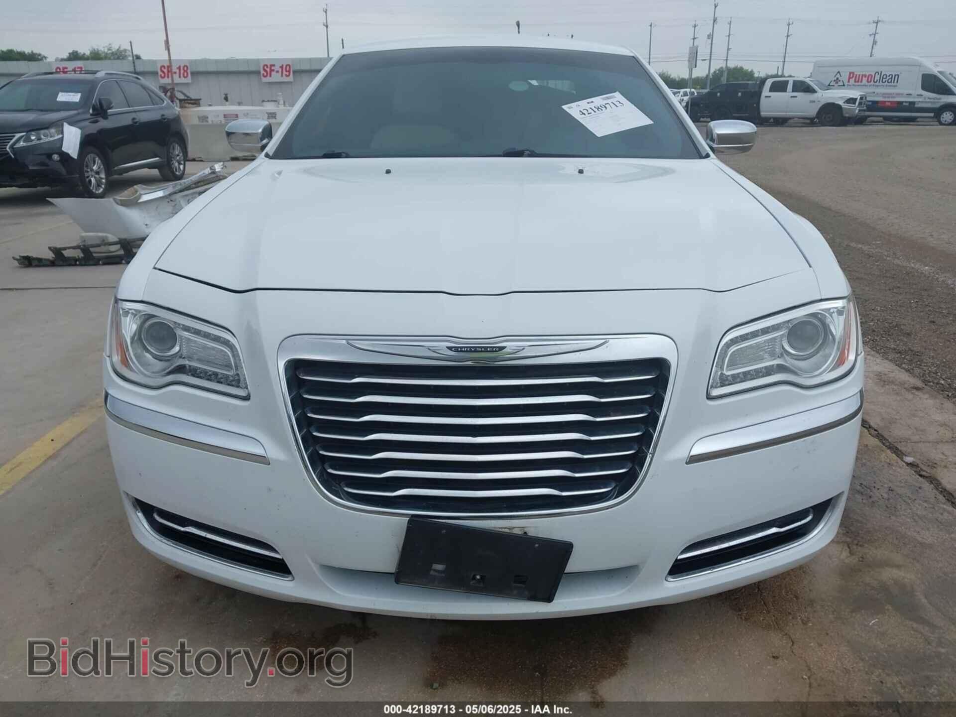 2014 CHRYSLER 300 - VIN: 2C3CCAAG0EH327558 - Фото 13