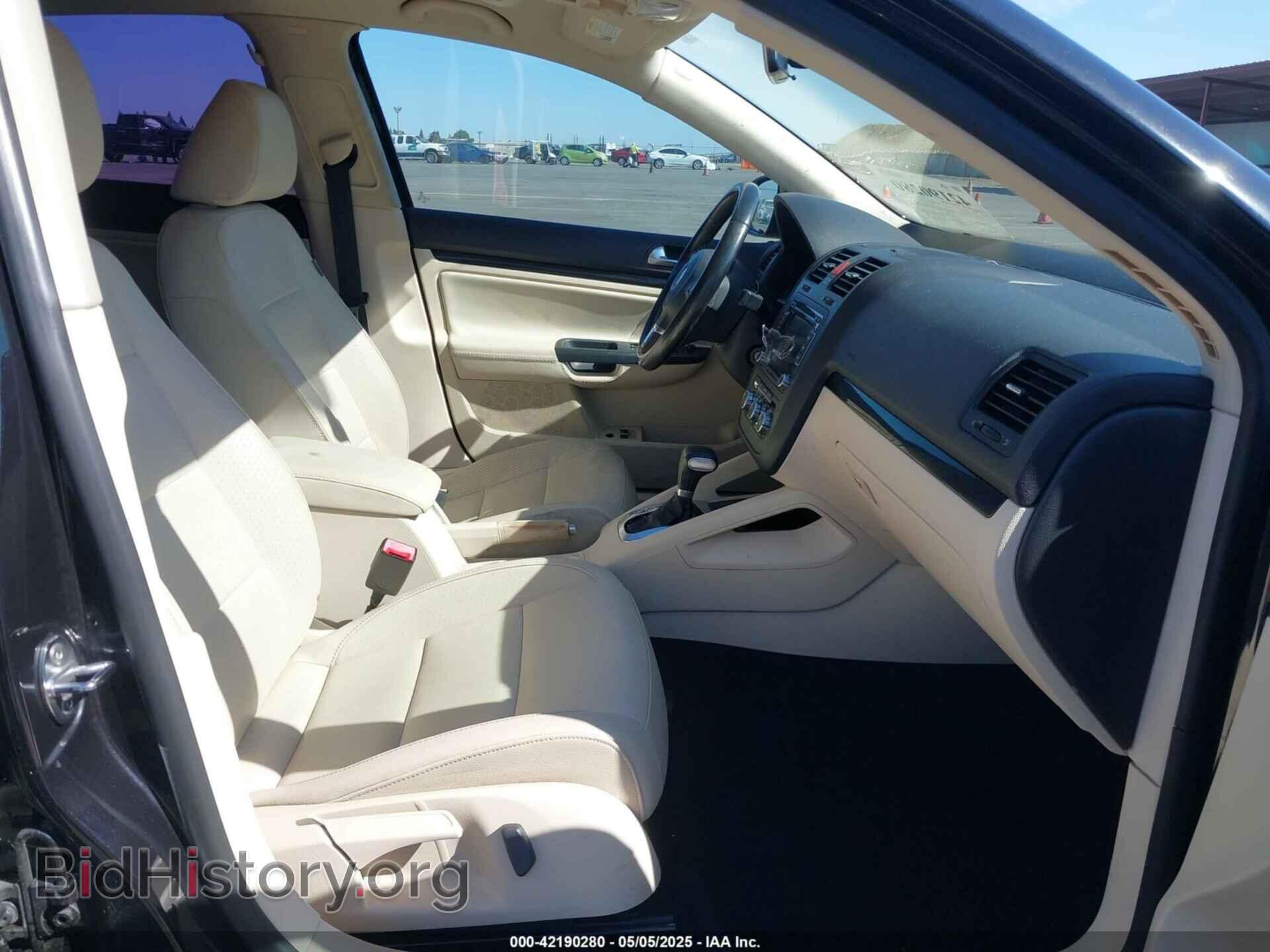 2010 VOLKSWAGEN JETTA - VIN: 3VWRA7AJ8AM095259 - Фото 5