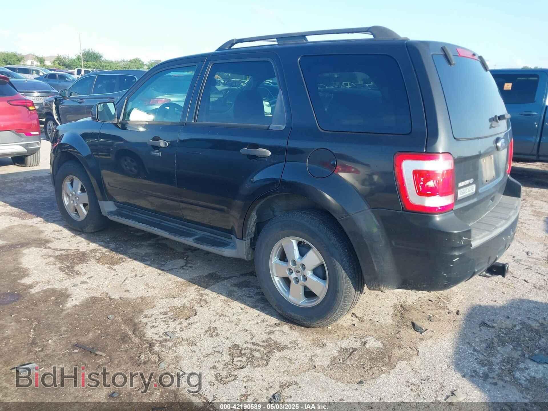 2011 FORD ESCAPE - VIN: 1FMCU0DG8BKB19281 - Фото 3