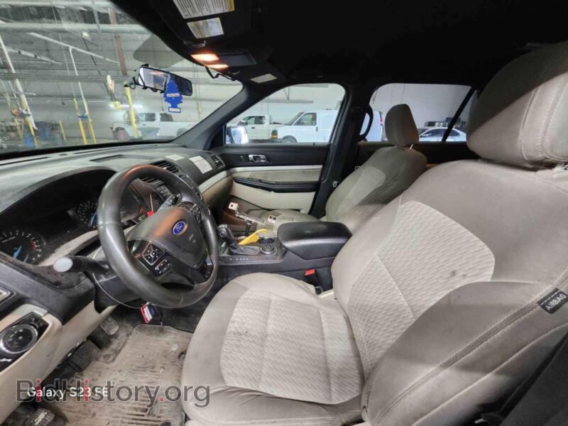 2018 Ford EXPLORER (VIN 1FM5K8B80JGB60188) — photo 4 of 32
