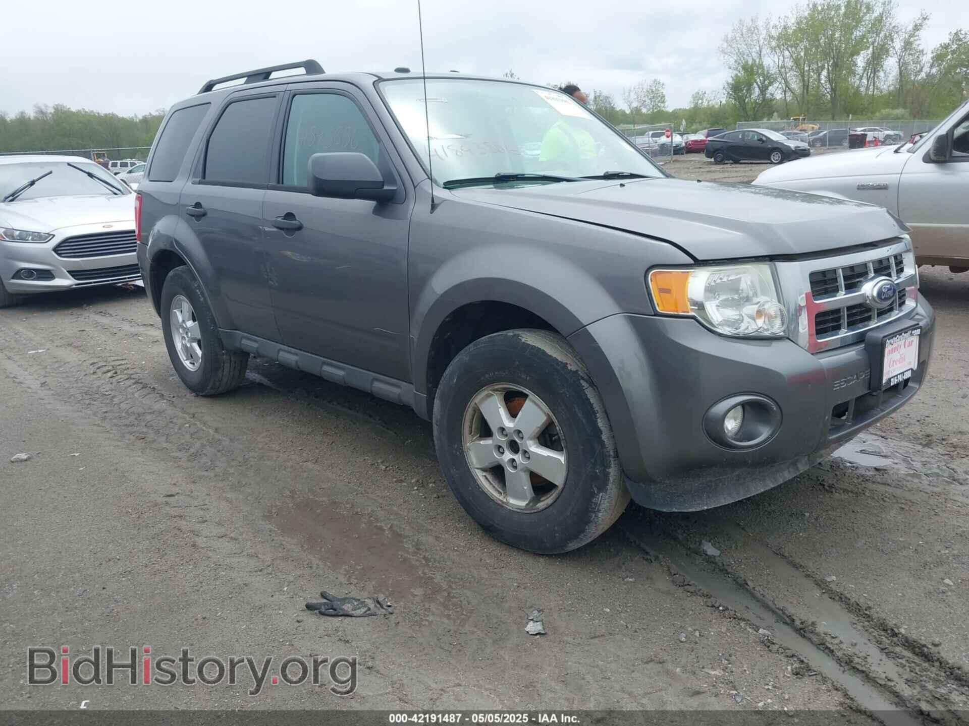 Фотография 1FMCU0DG3BKB21102 - FORD ESCAPE 2011