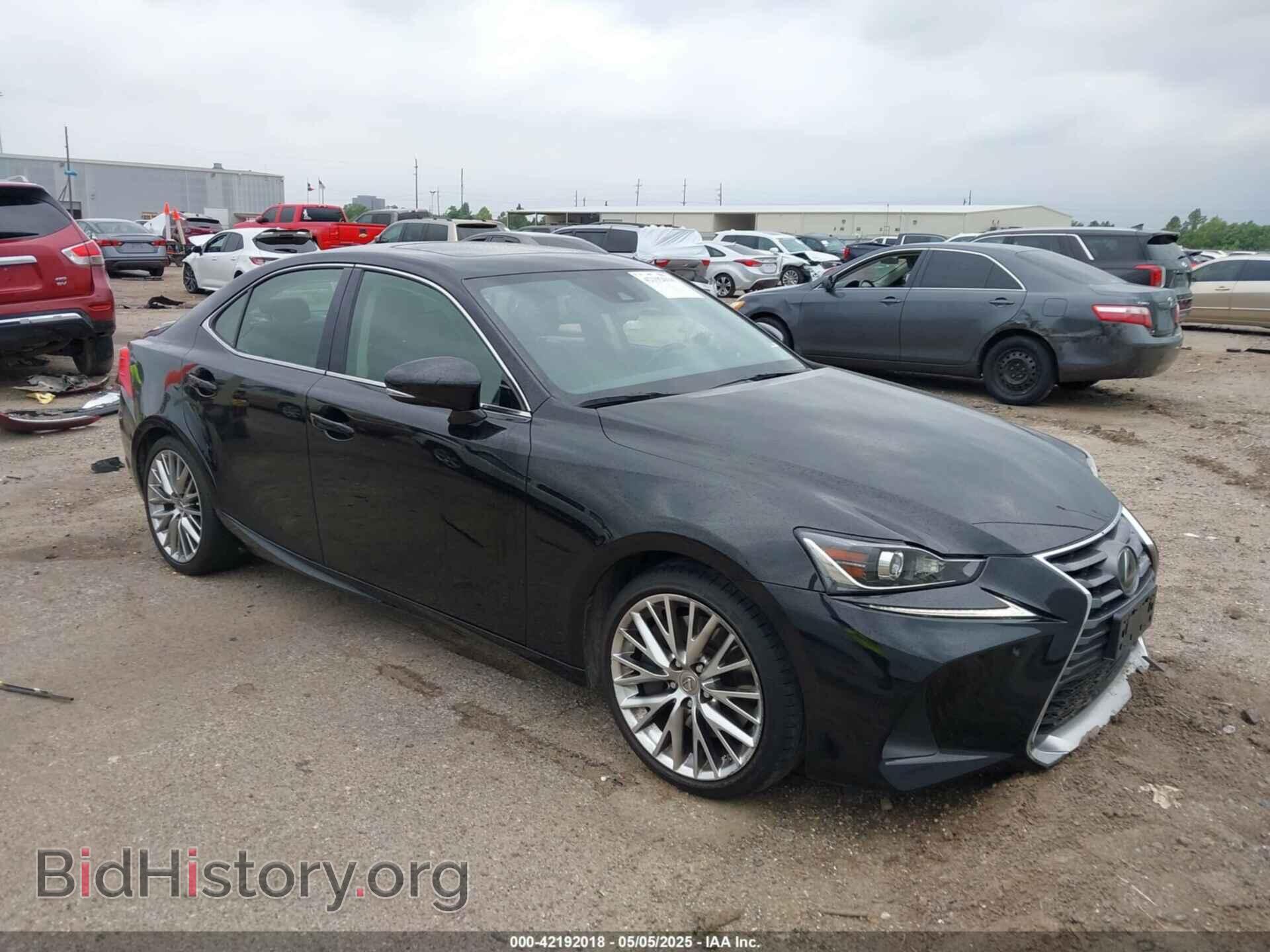 Фотография JTHBA1D25H5041230 - LEXUS IS 200T 2017