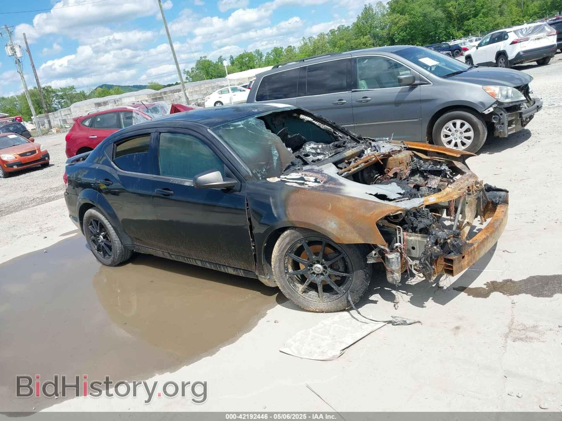 Photo 1B3BD4FB2BN543810 - DODGE AVENGER 2011