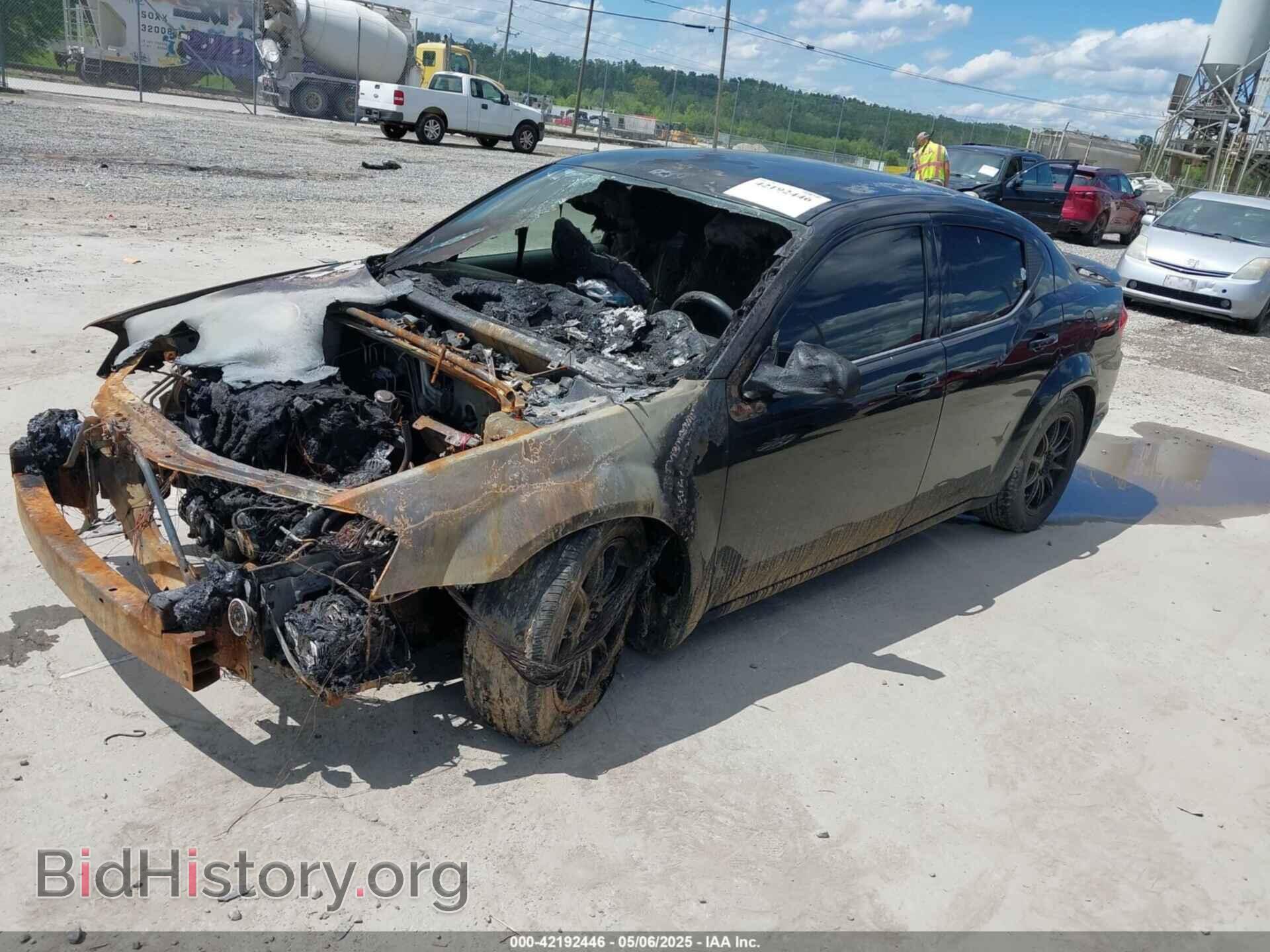 2011 DODGE AVENGER - VIN: 1B3BD4FB2BN543810 - Photo 2