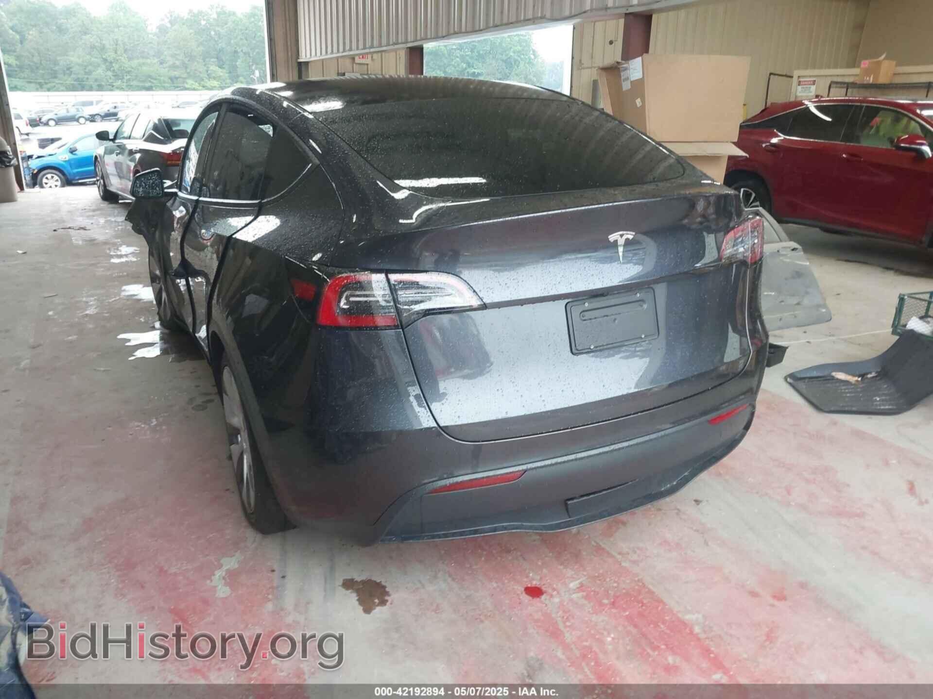 2024 TESLA MODEL Y - VIN: 7SAYGDED2RF091484 - Фото 3