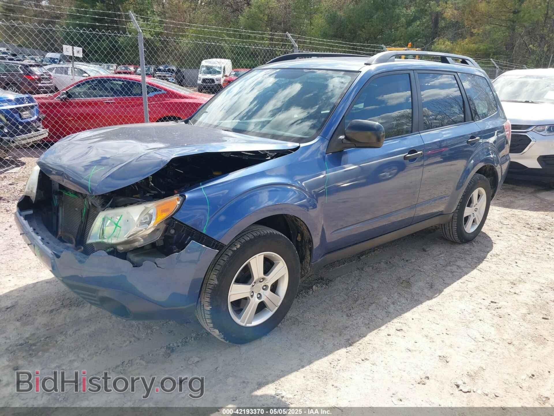 2011 SUBARU FORESTER - VIN: JF2SHBBC3BH742256 - Фото 2