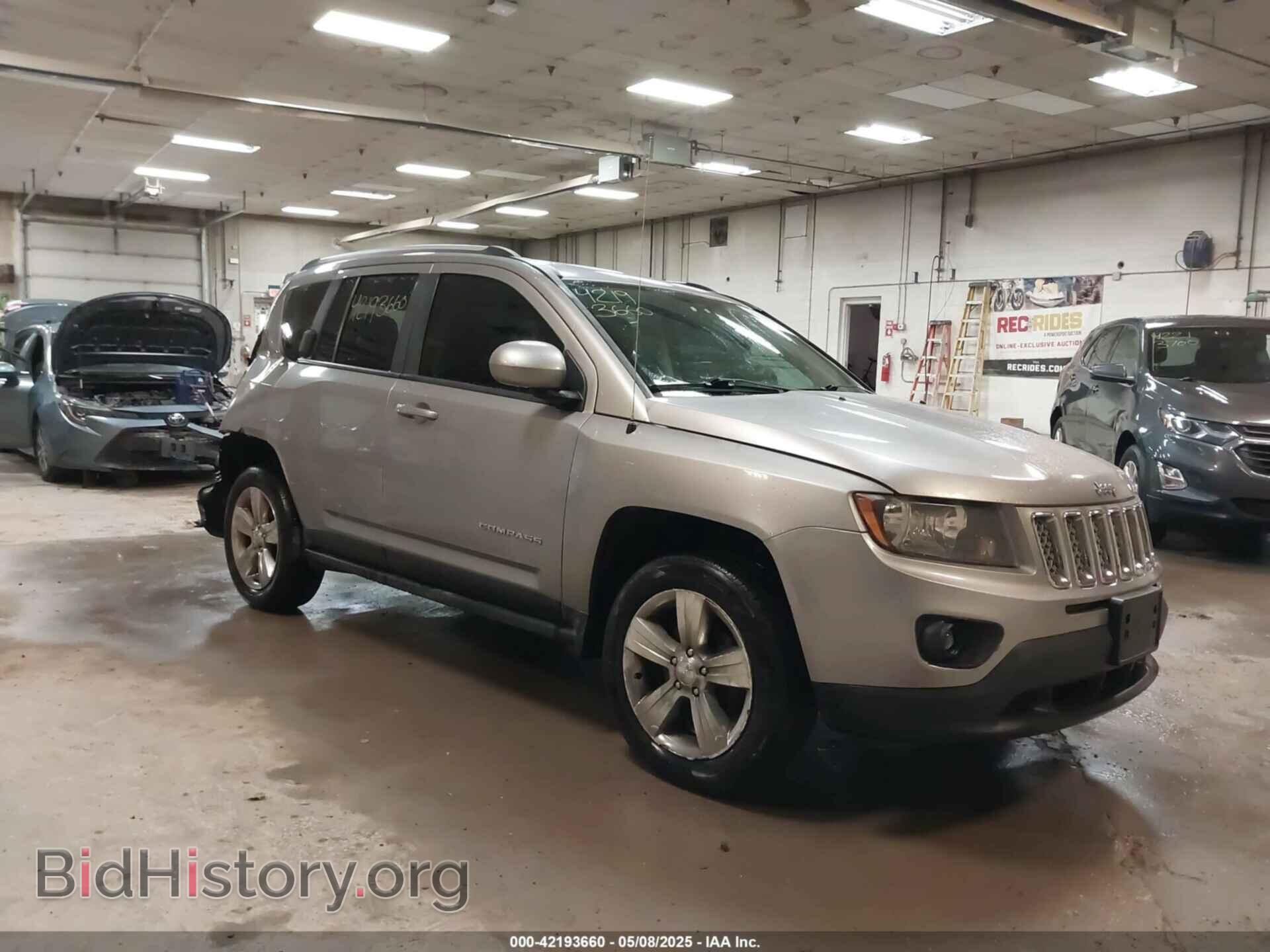 Photo 1C4NJDEB4GD631759 - JEEP COMPASS 2016
