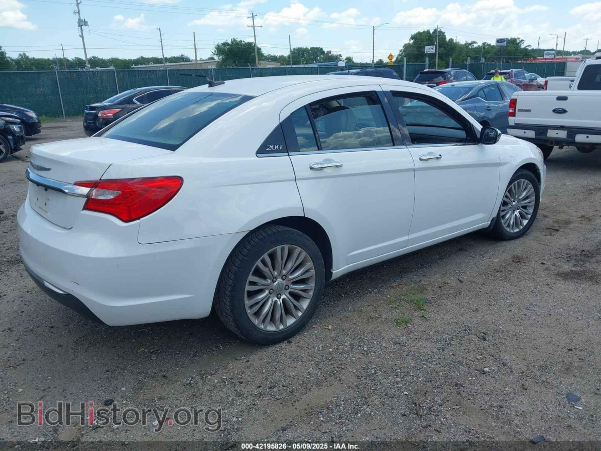 2013 CHRYSLER 200 - VIN: 1C3CCBCG6DN627890 - Фото 4