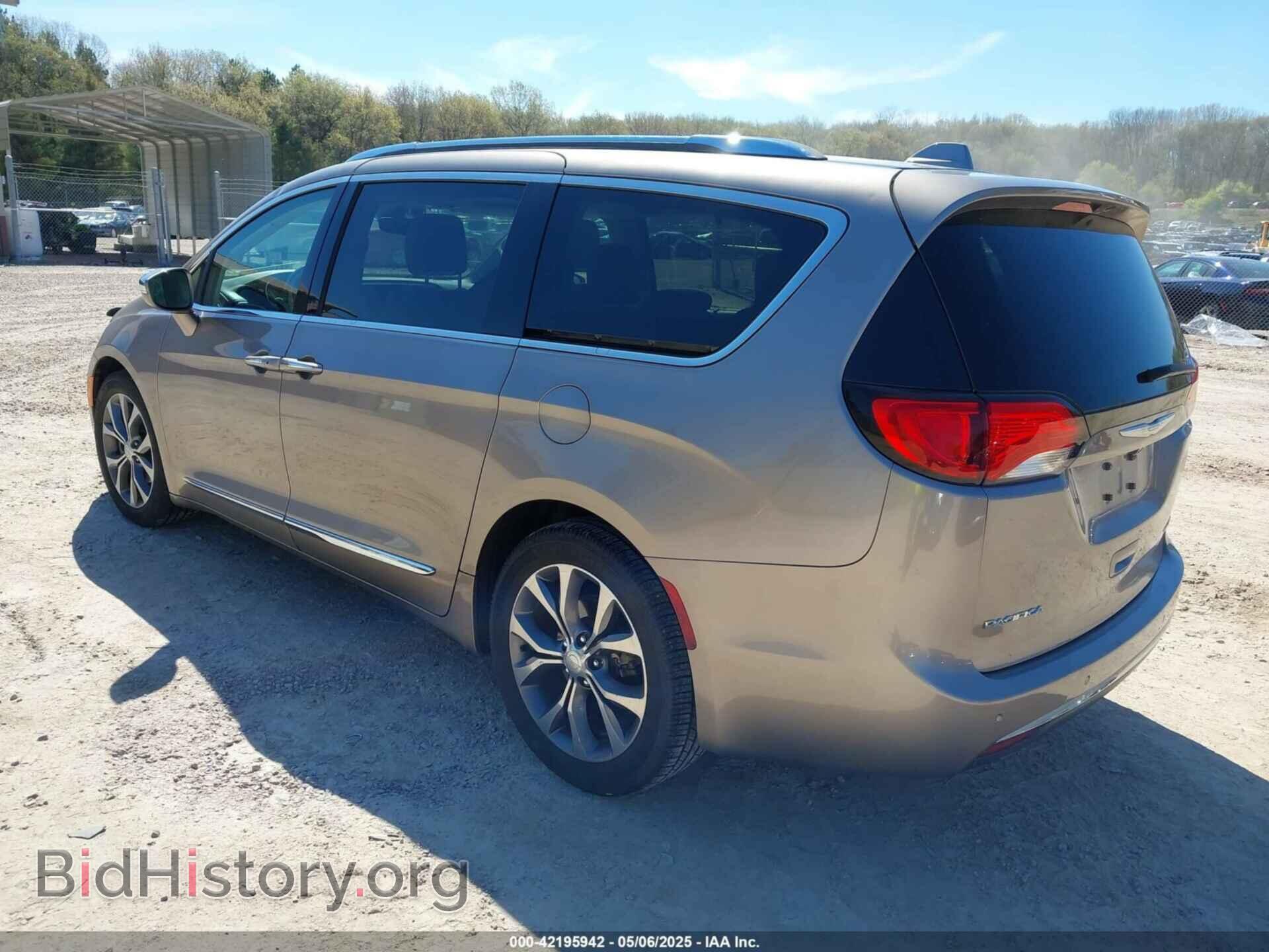 2017 CHRYSLER PACIFICA - VIN: 2C4RC1GG1HR572848 - Фото 3