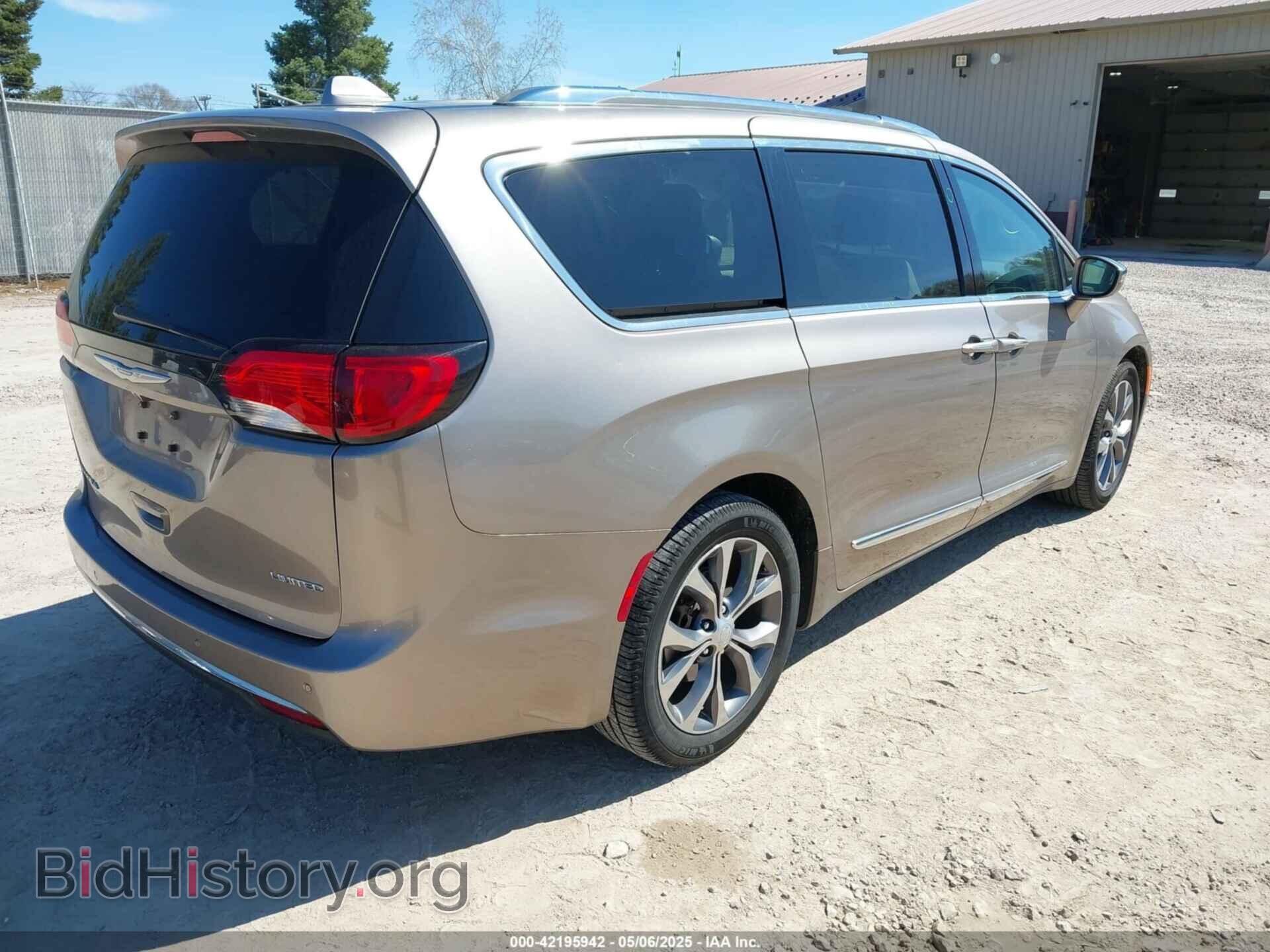 2017 CHRYSLER PACIFICA - VIN: 2C4RC1GG1HR572848 - Фото 4