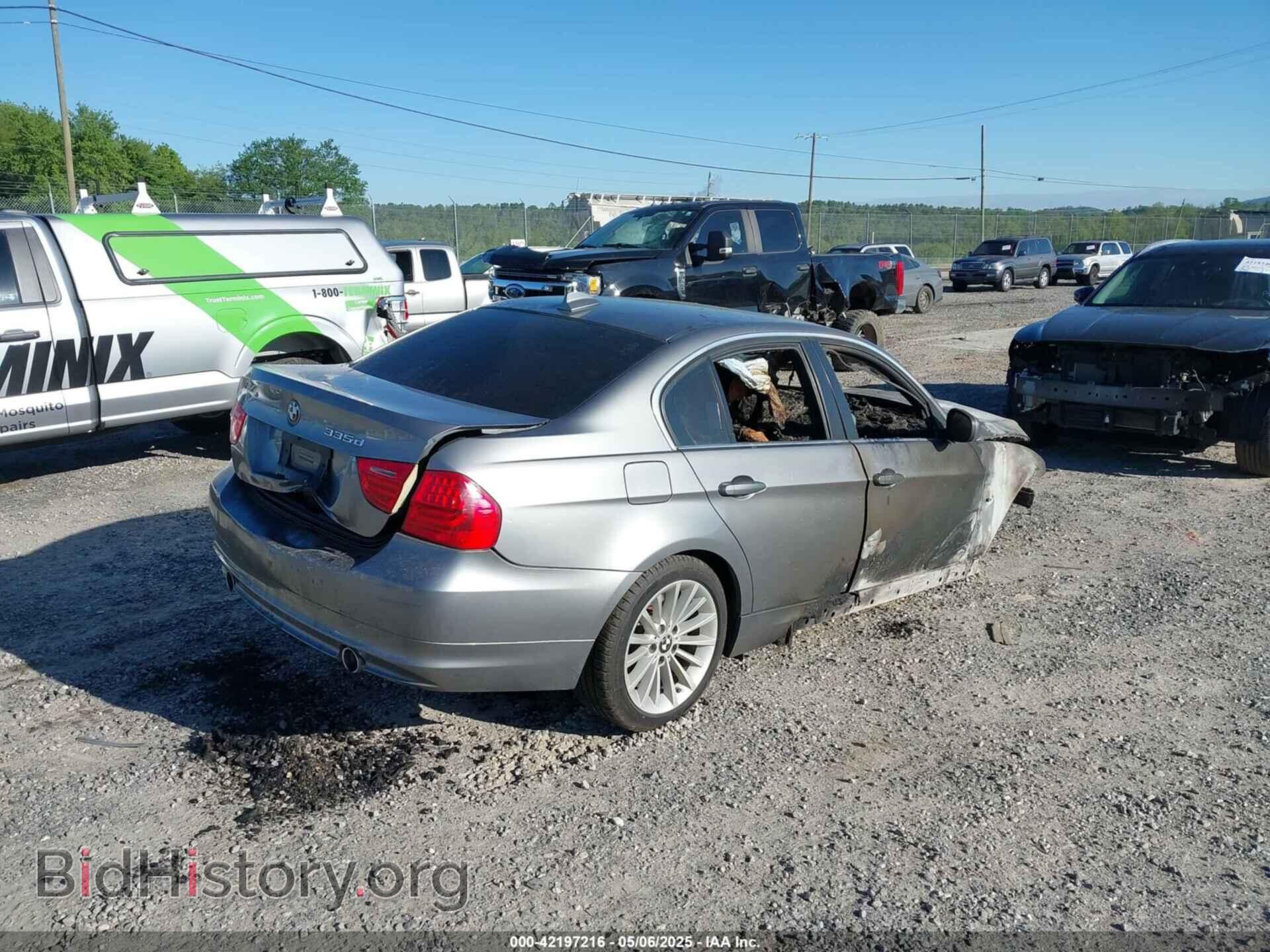 2011 BMW 335D - VIN: WBAPN7C59BA779778 - Фото 4