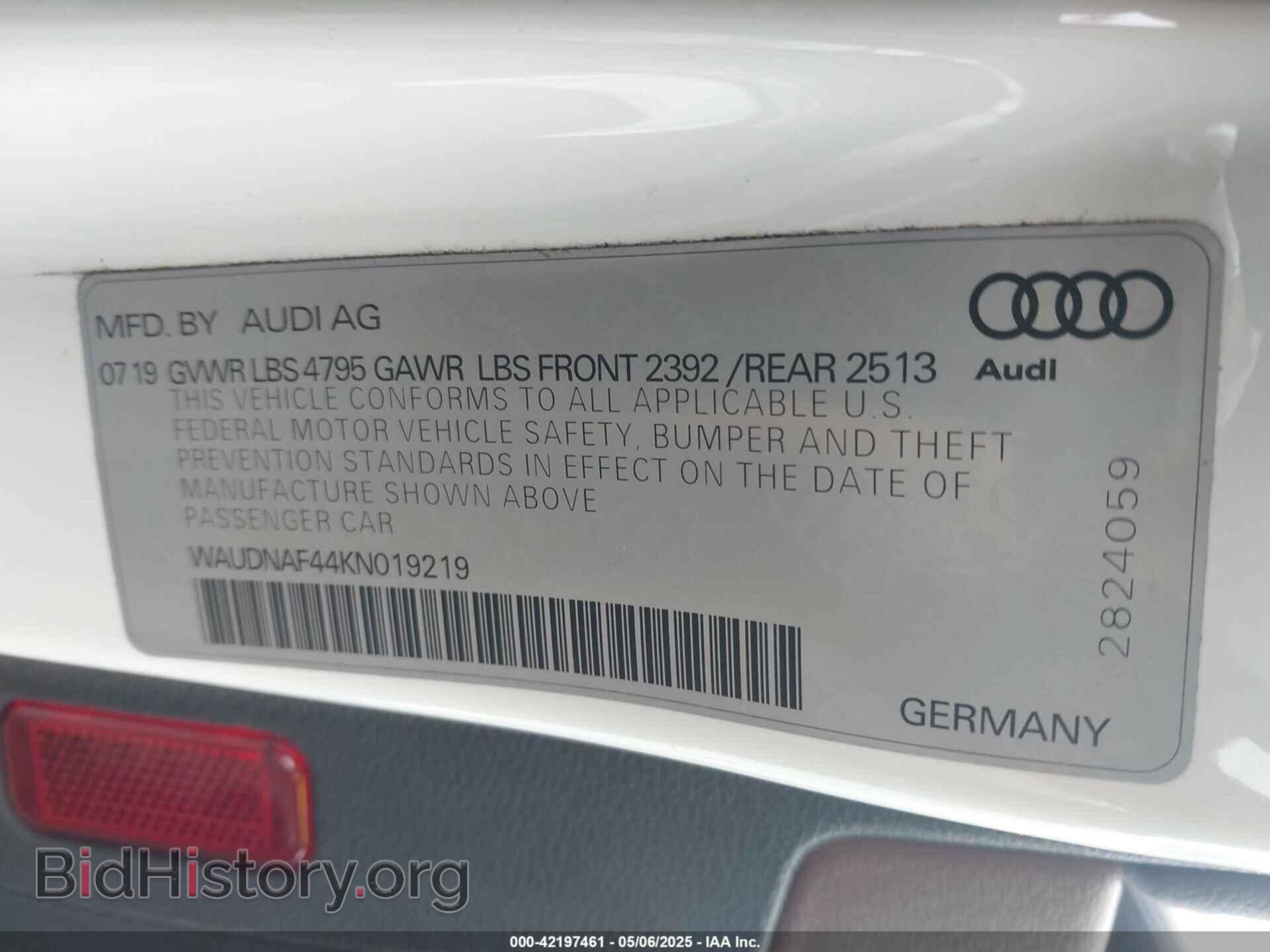 2019 AUDI A4 - VIN: WAUDNAF44KN019219 - Фото 9