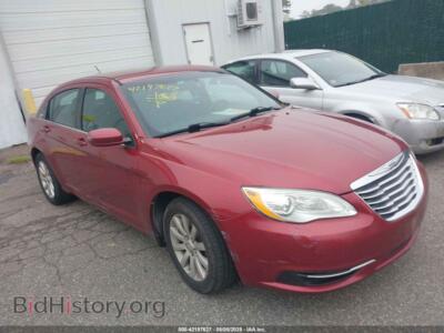 2013 Chrysler 200 Touring, red — VIN 1C3CCBBB5DN570345, IAAI