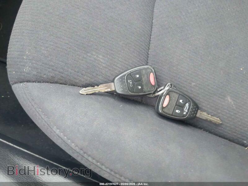 2013 Chrysler 200 (VIN 1C3CCBBB5DN570345) — photo 11 of 12
