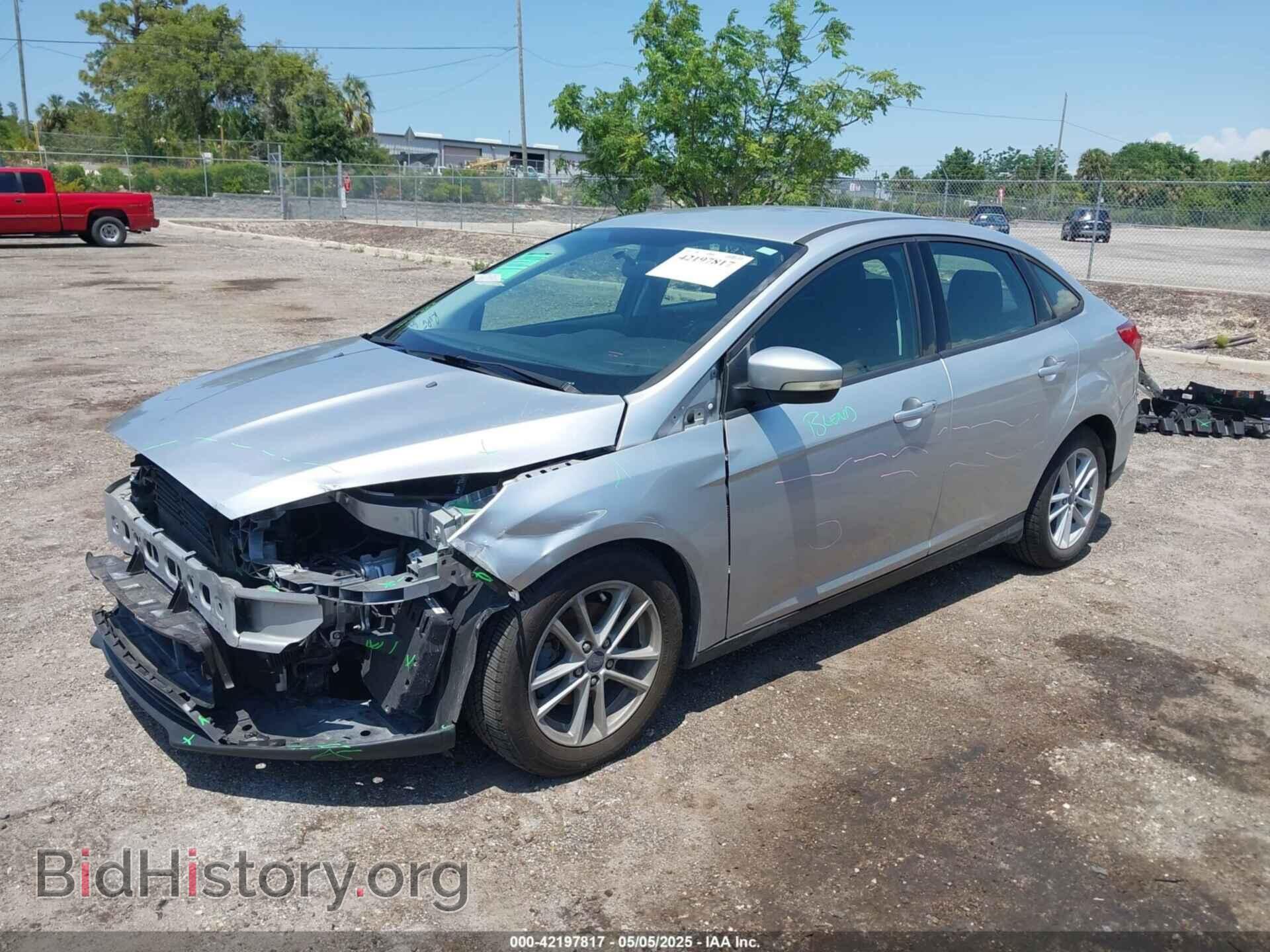2017 FORD FOCUS - VIN: 1FADP3F25HL304819 - Photo 2