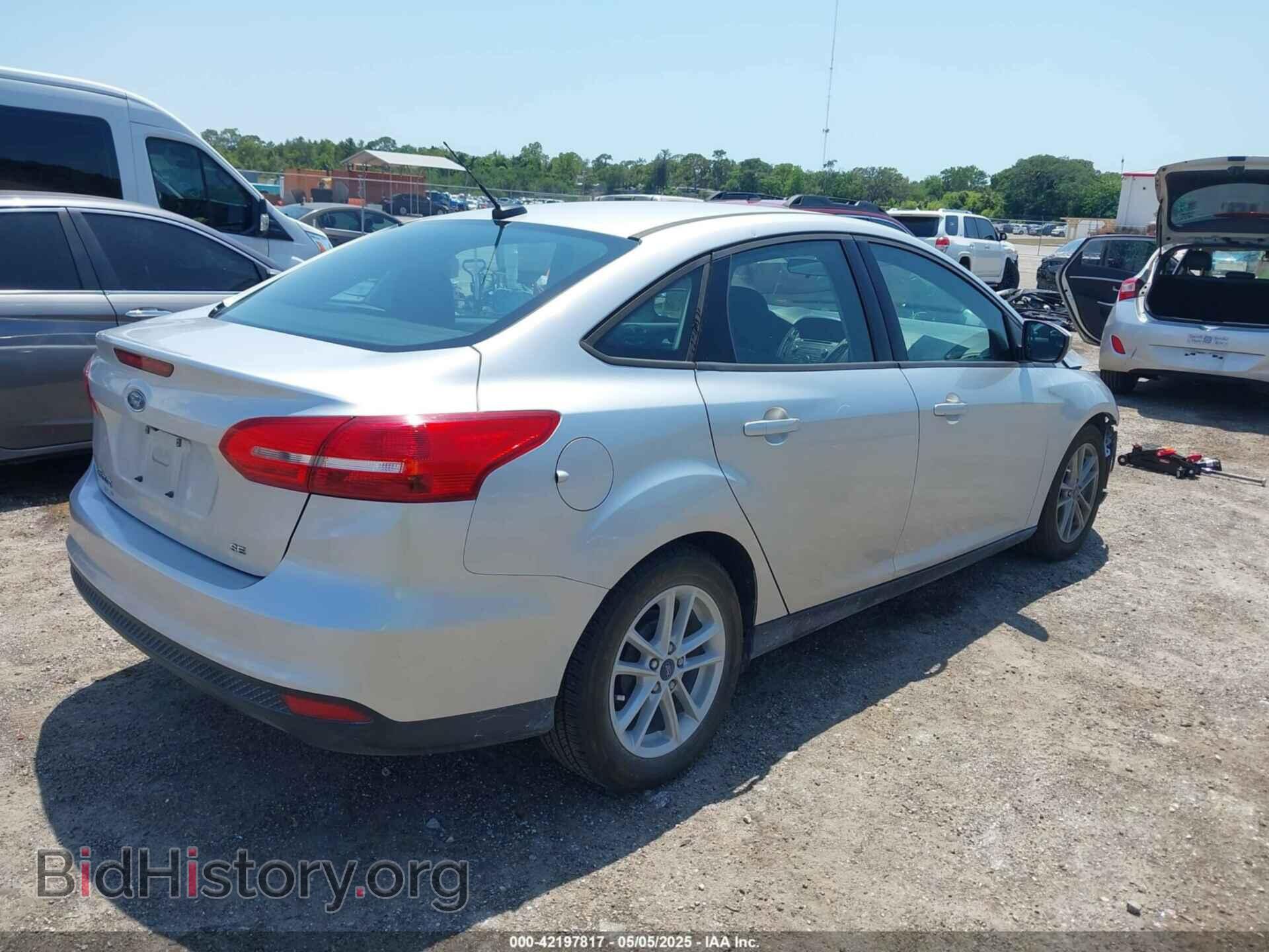 2017 FORD FOCUS - VIN: 1FADP3F25HL304819 - Photo 4