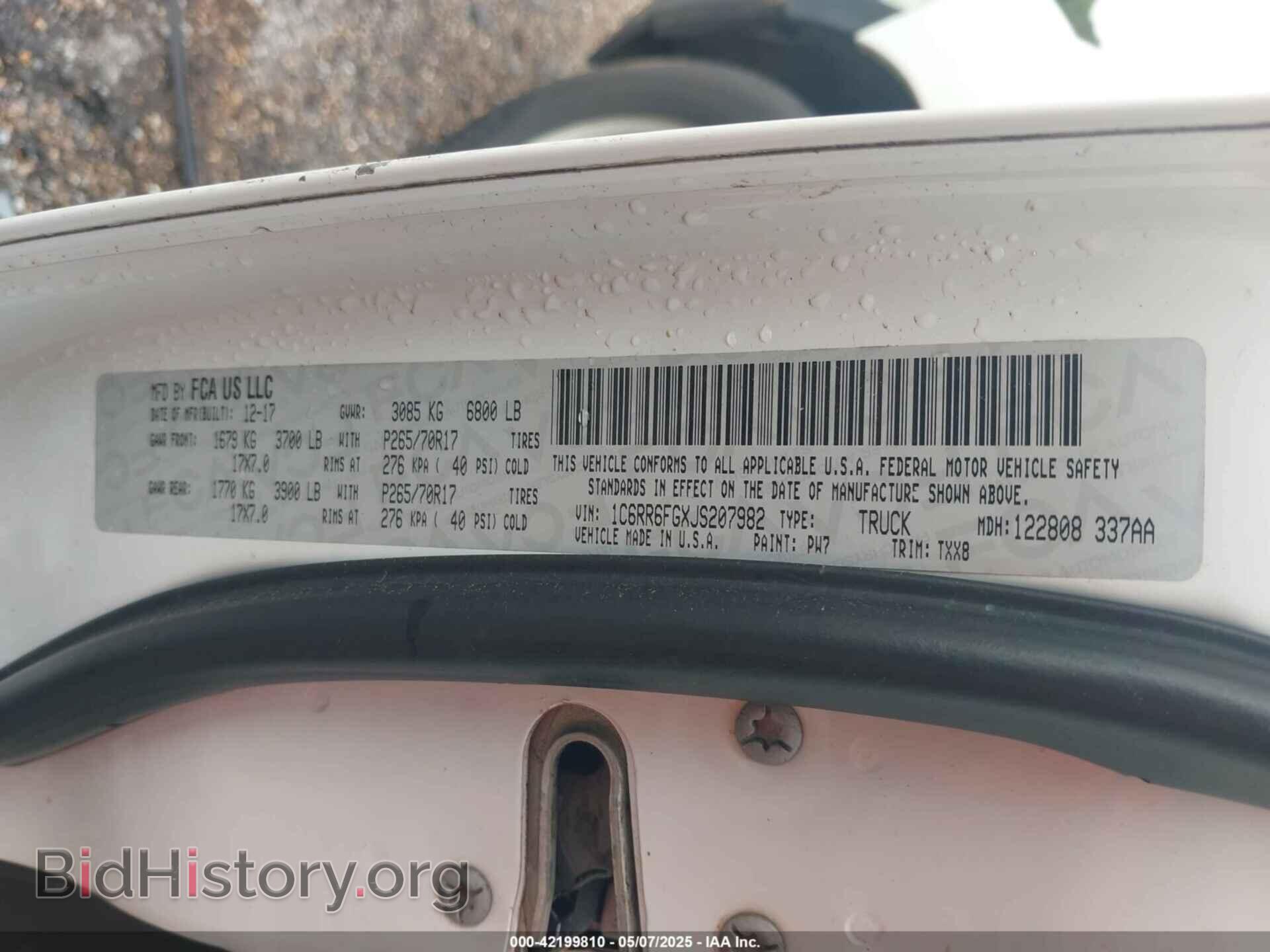 2018 RAM 1500 - VIN: 1C6RR6FGXJS207982 - Фото 9