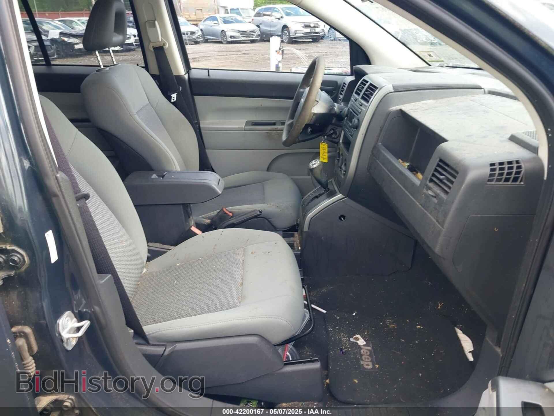 2007 JEEP COMPASS - VIN: 1J8FT47WX7D390300 - Фото 5