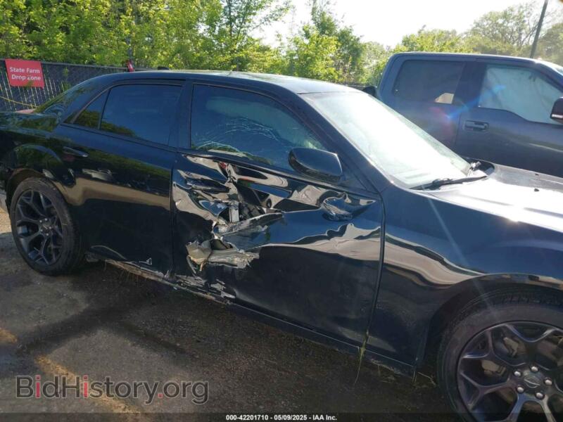 2019 Chrysler 300 (VIN 2C3CCAAG7KH687275) — фото 6 из 17