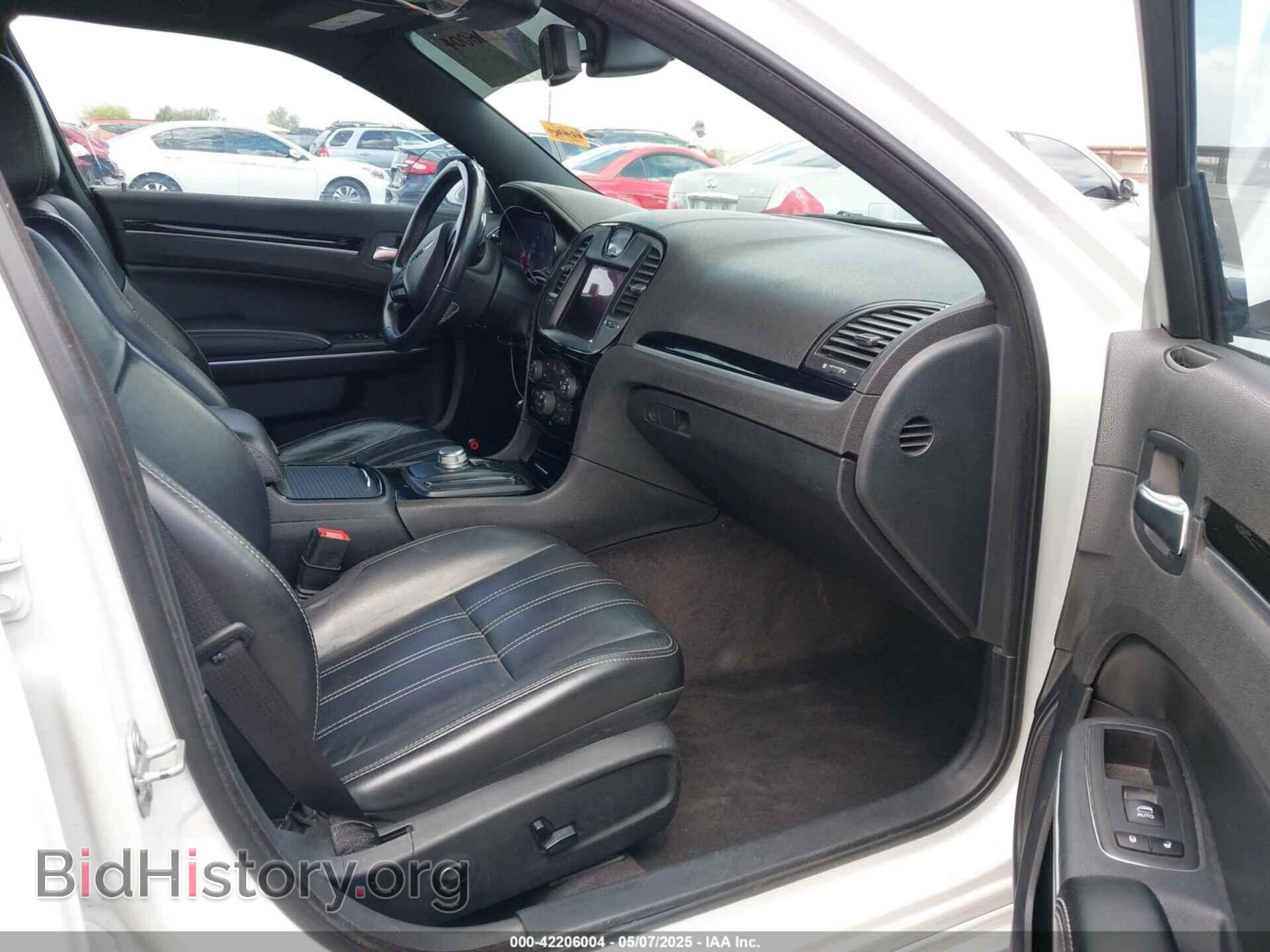 2017 CHRYSLER 300 - VIN: 2C3CCABGXHH616160 - Фото 5