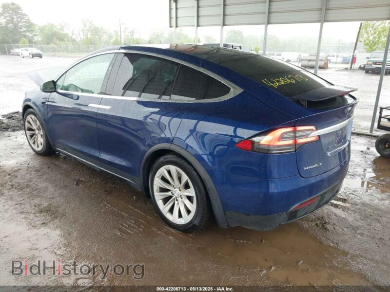 2017 Tesla MODEL X (VIN 5YJXCDE24HF077183) — фото 3 из 17